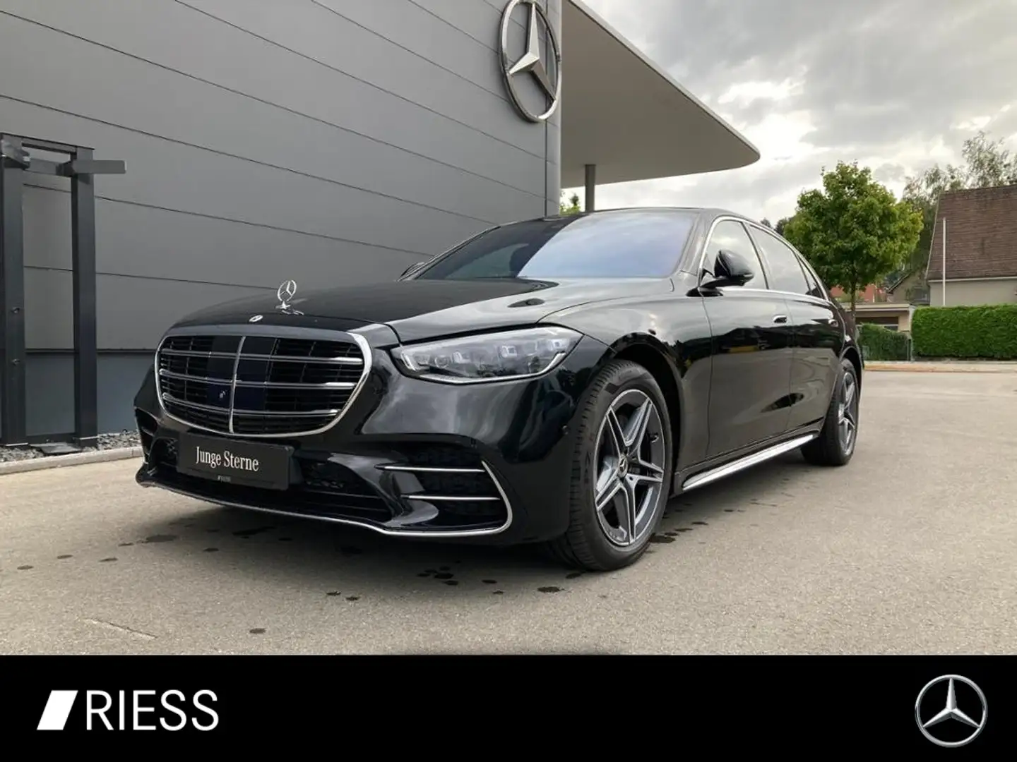 Mercedes-Benz S 500 4M L AMG EXKLUSIV PANO TV CHAUF GUARD AUGM Noir - 1