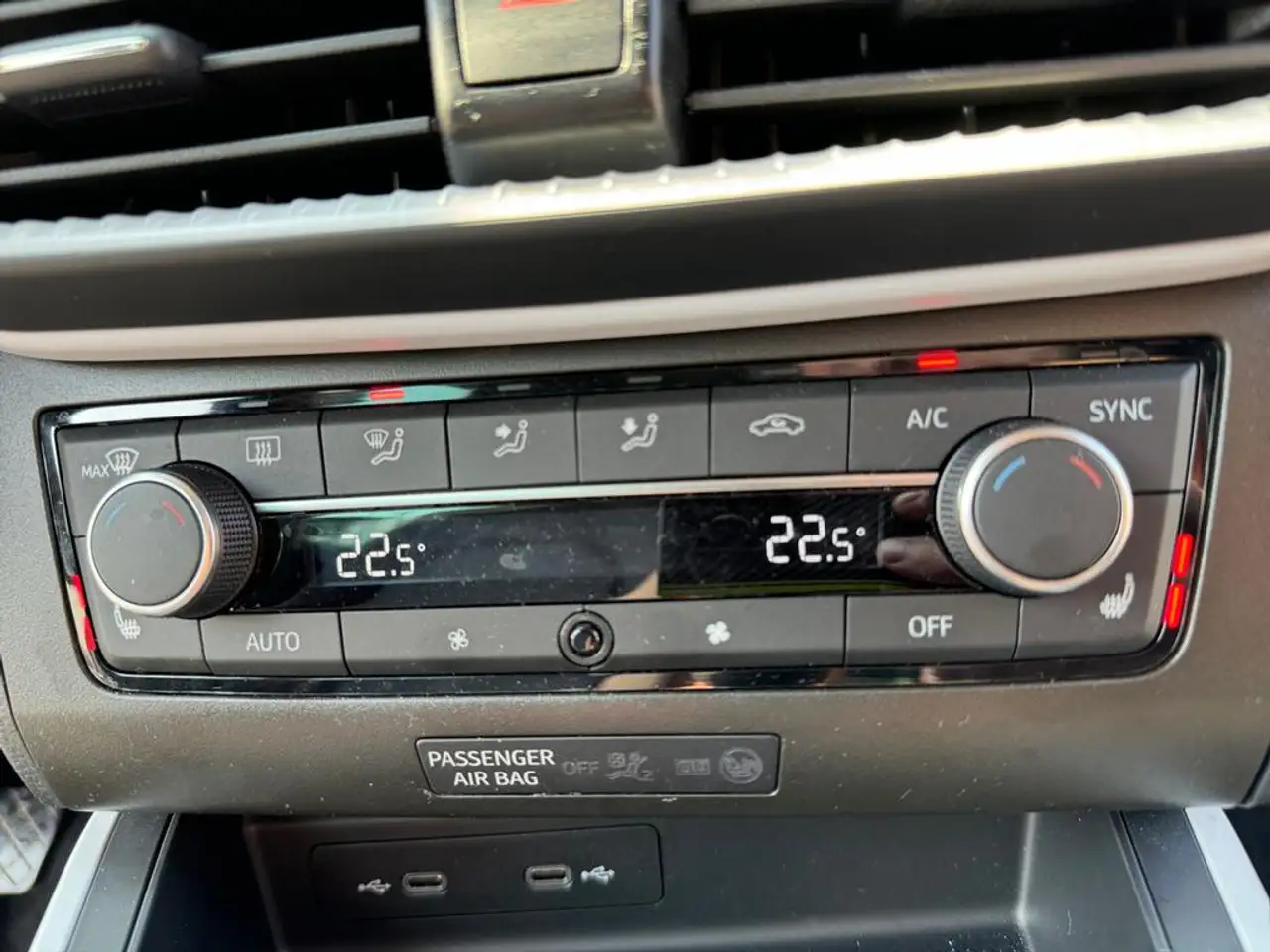 SEAT Arona Arona Urban!+ 1.0 TSI 95pk (70kW) MANUEEL 5v Start/Stop EURO 6 AP 17