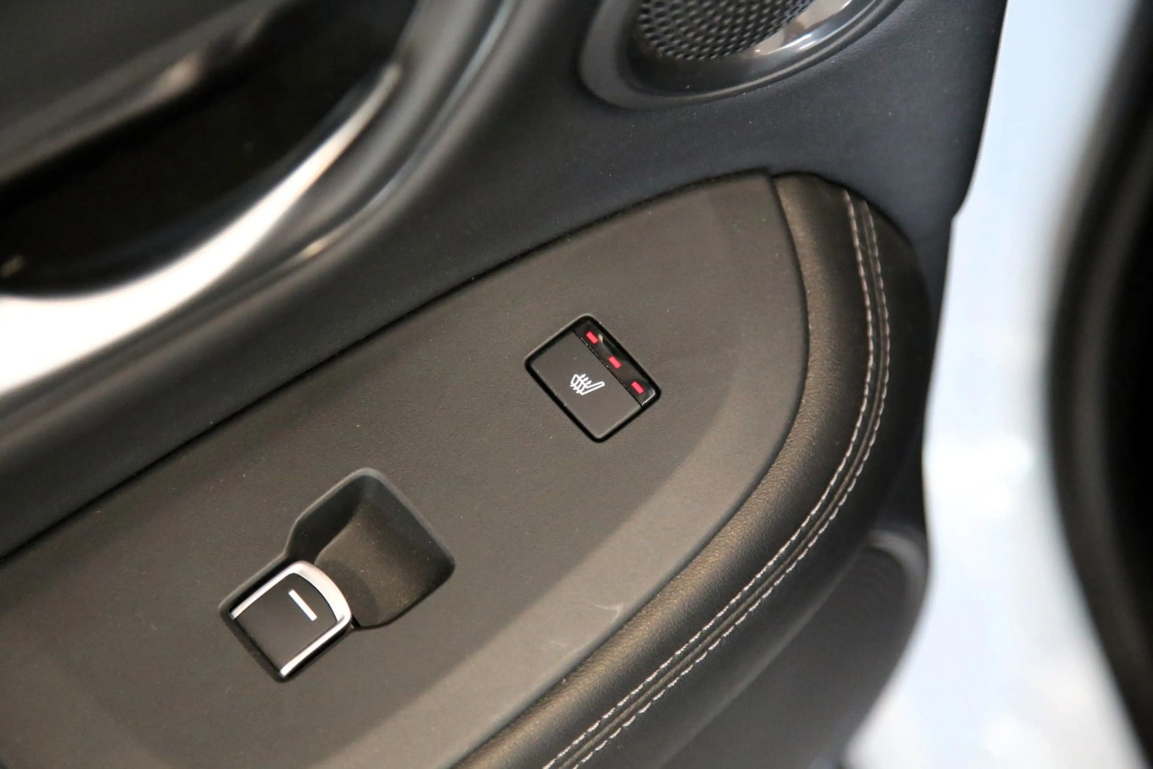 Honda ZR-V e:HEV Advance SHZ v+h Pano HUD Bose e-Sitze — photo 17