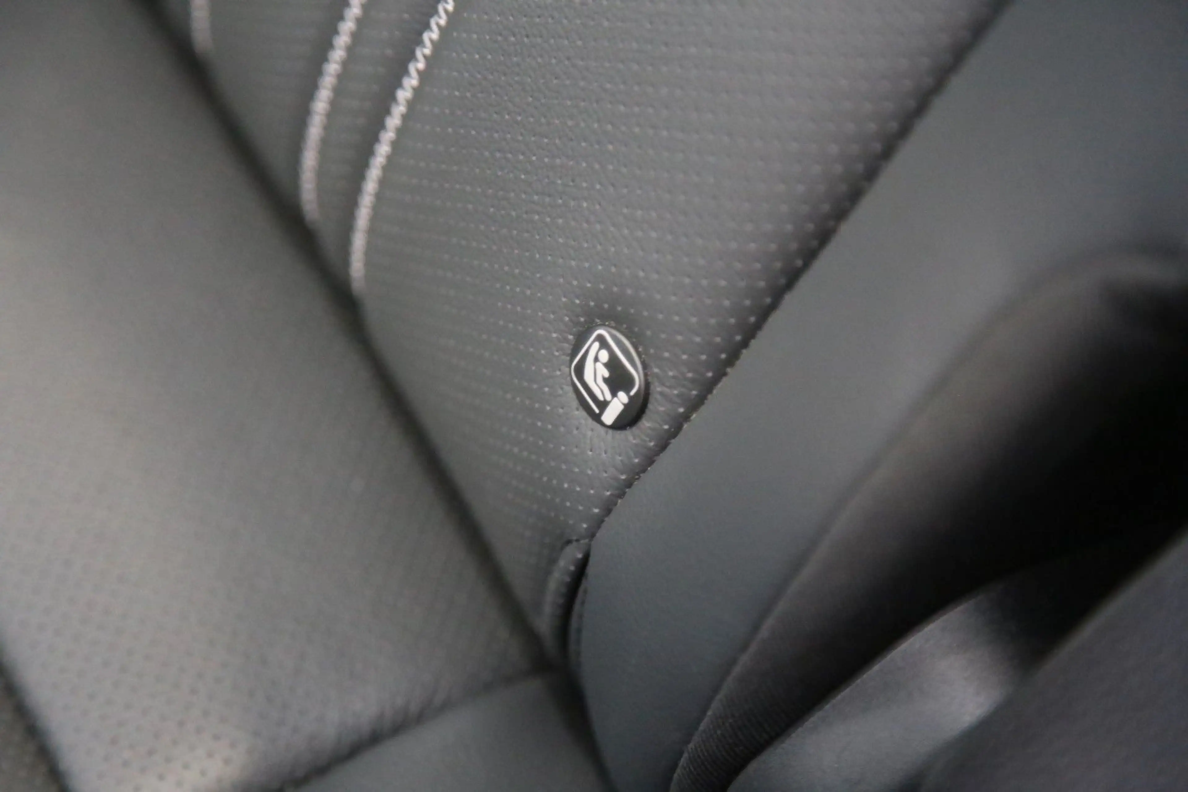 Honda ZR-V e:HEV Advance SHZ v+h Pano HUD Bose e-Sitze — photo 23