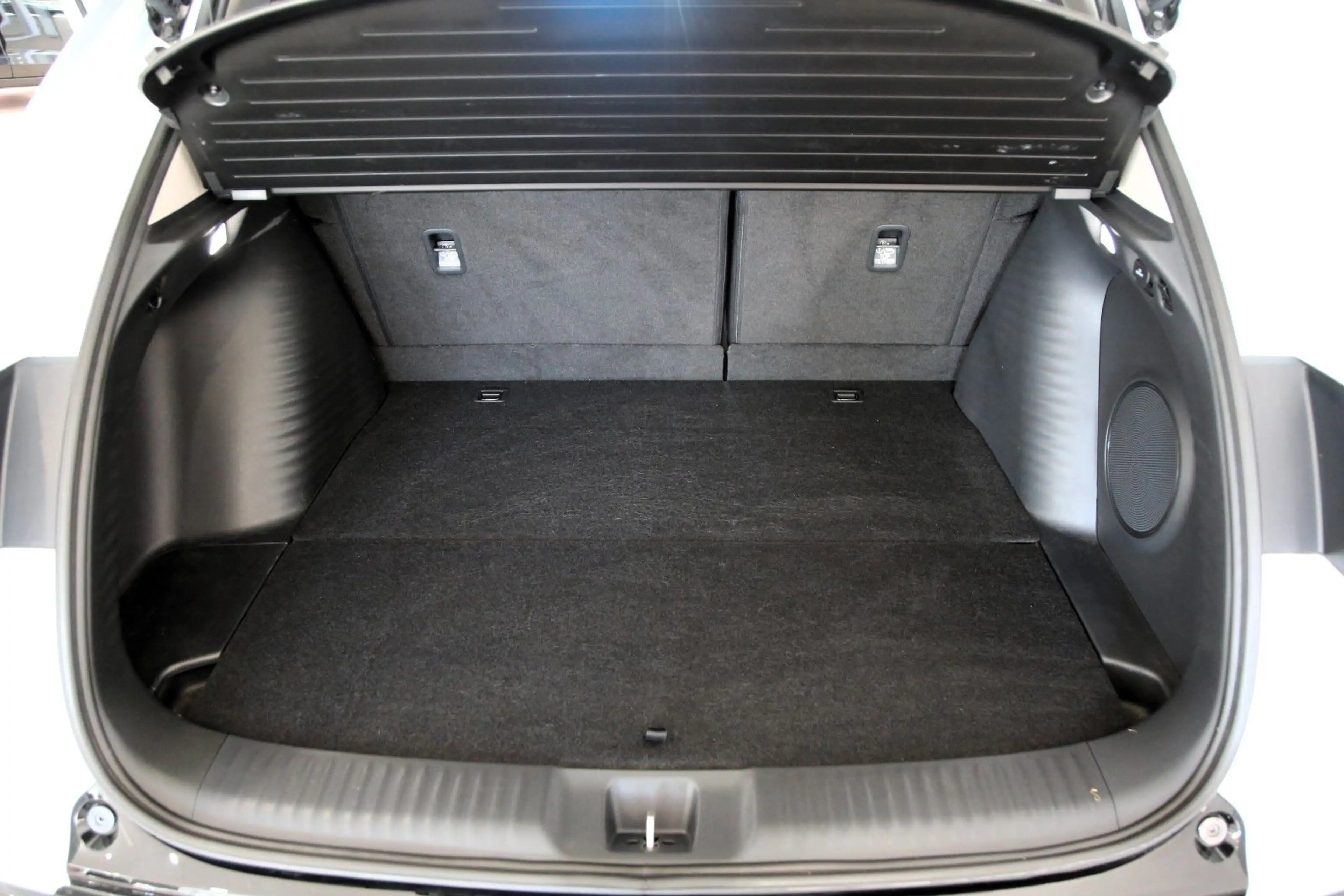 Honda ZR-V e:HEV Advance SHZ v+h Pano HUD Bose e-Sitze — photo 8