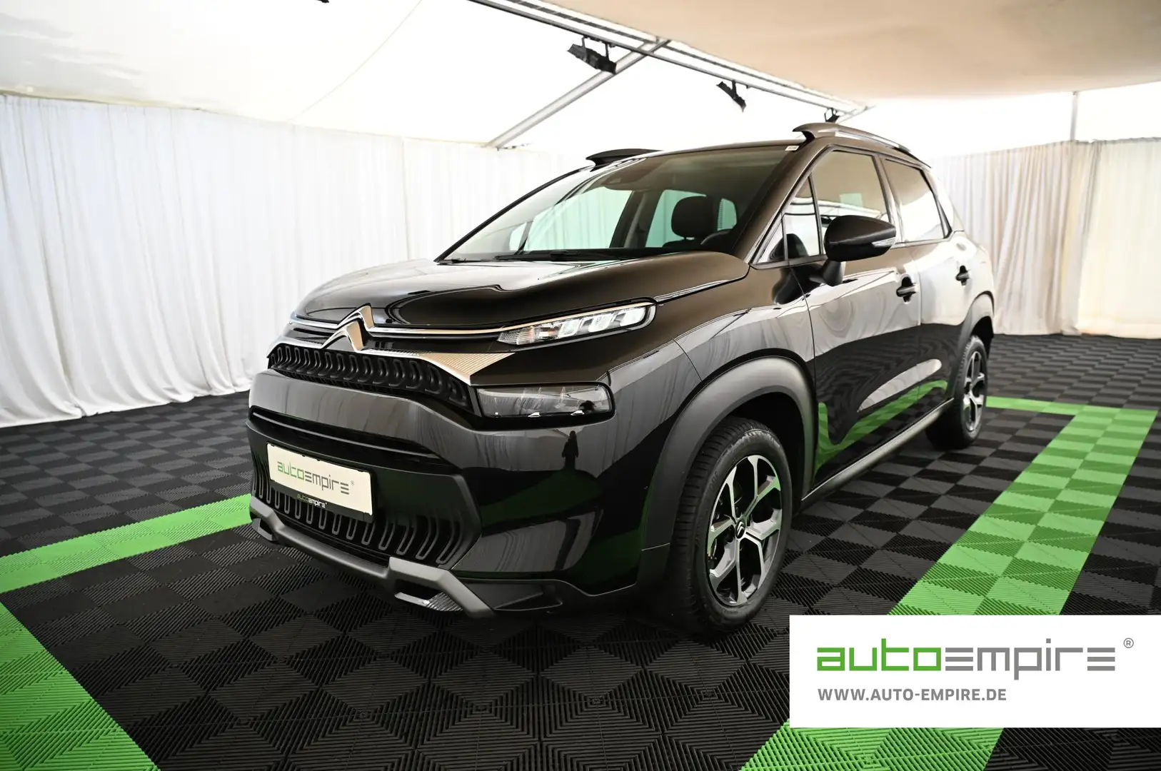 Citroen C3 Aircross 1.2 PT 110 PLUS LED/NAV/GRIP-CONTROL/16 Schwarz - 1