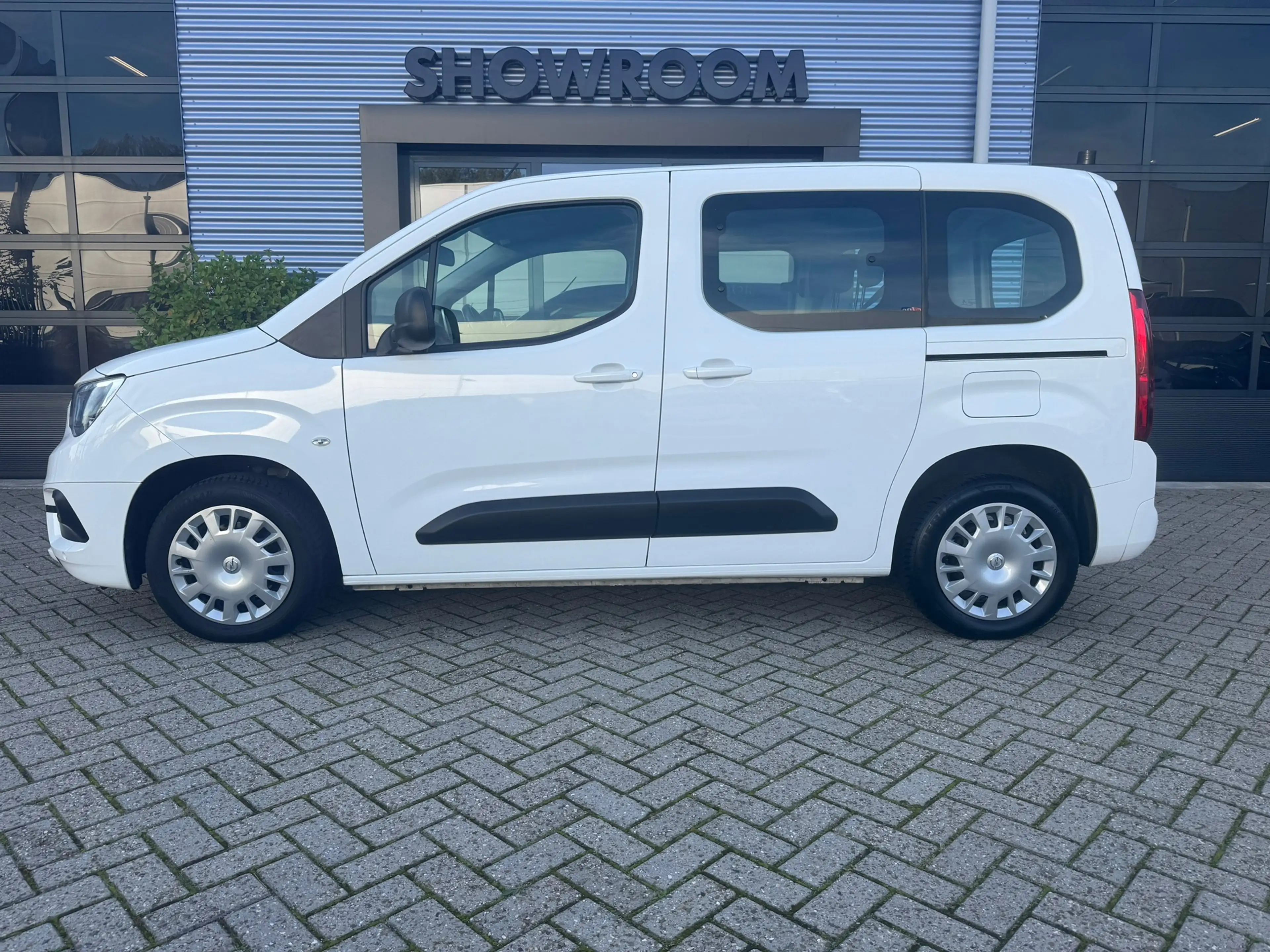 Opel Combo Tour 1.2 Turbo L1H1 Edition AUTOMAAT|APPLECARPLAY| — photo 4