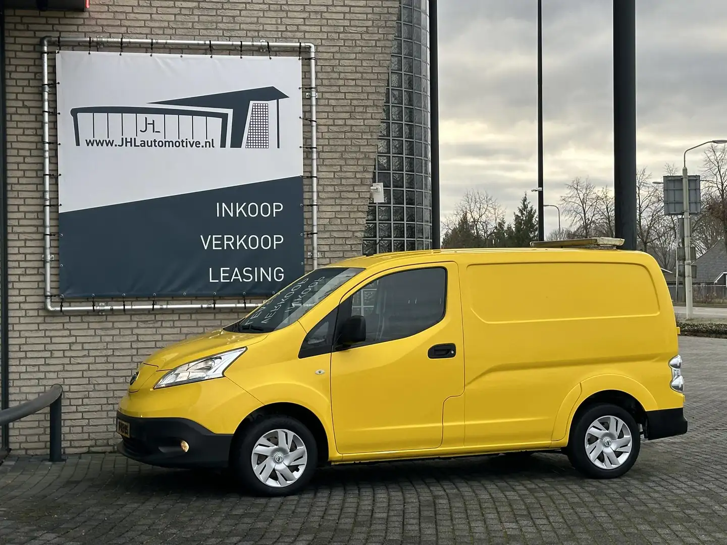 Nissan E-NV200 Visia*KOOPACCU*24kWh*A/C*CLIMA*CRUISE*SCHUIFDEUR* Jaune - 1