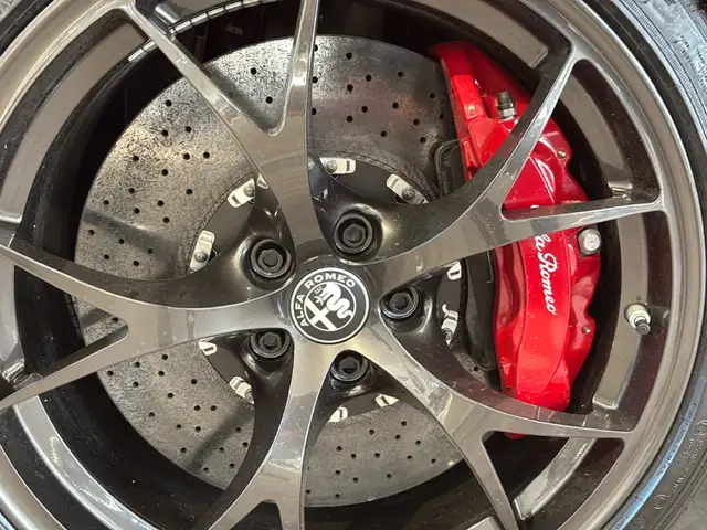 Alfa Romeo Giulia view 7
