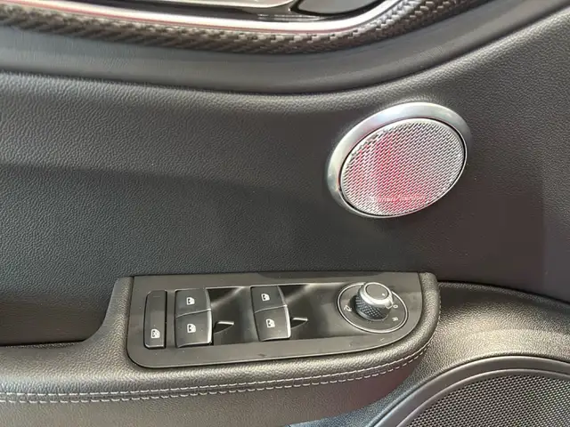 Alfa Romeo Giulia view 16