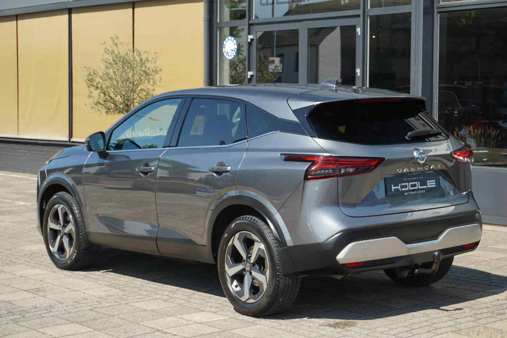 Nissan Qashqai 1.3 MHEV Xtronic N-Connecta | ACC | 360 camera | t Grijs - 2