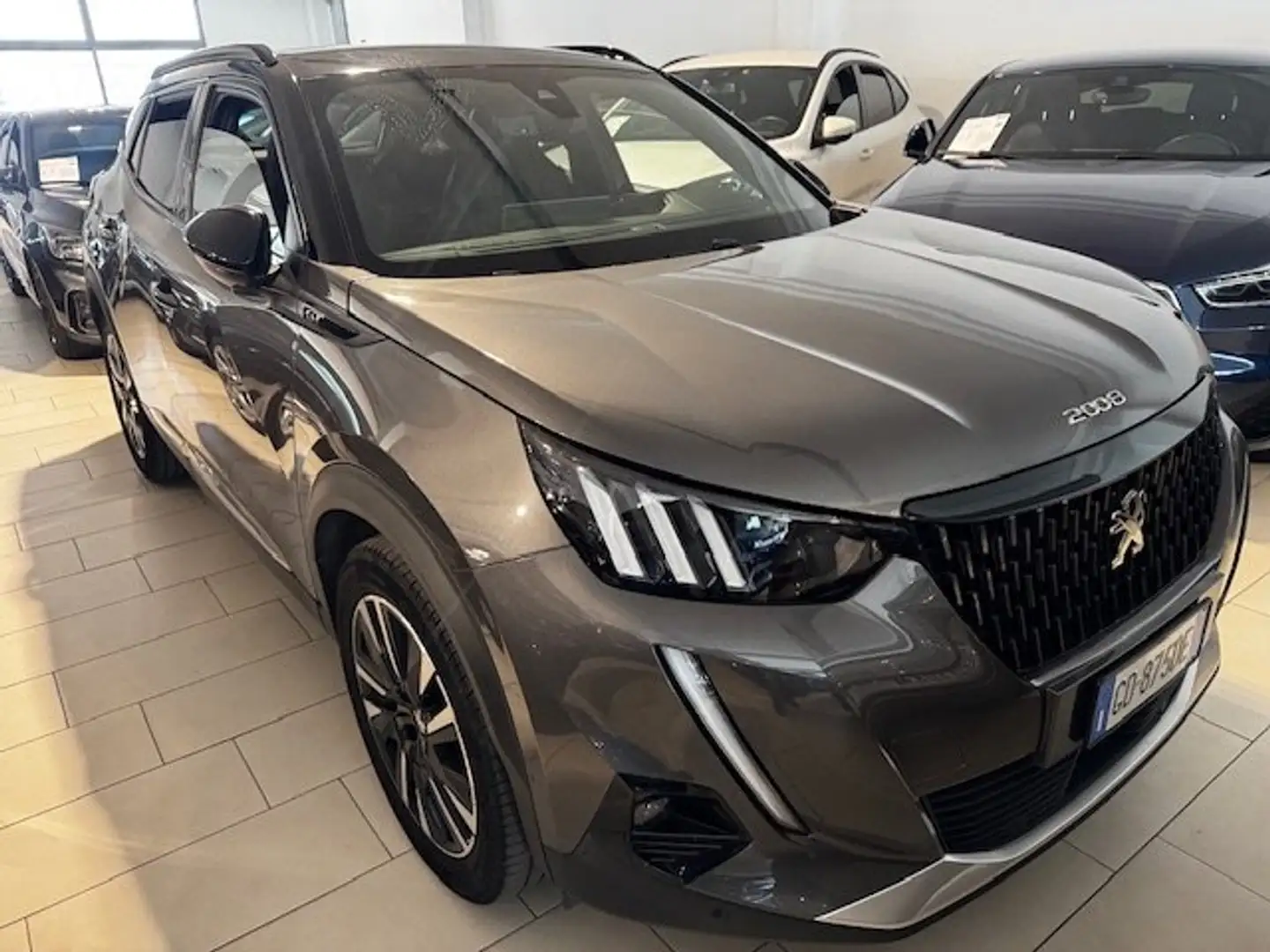 Peugeot 2008 1.2 puretech GT Line 130CV Grigio - 2