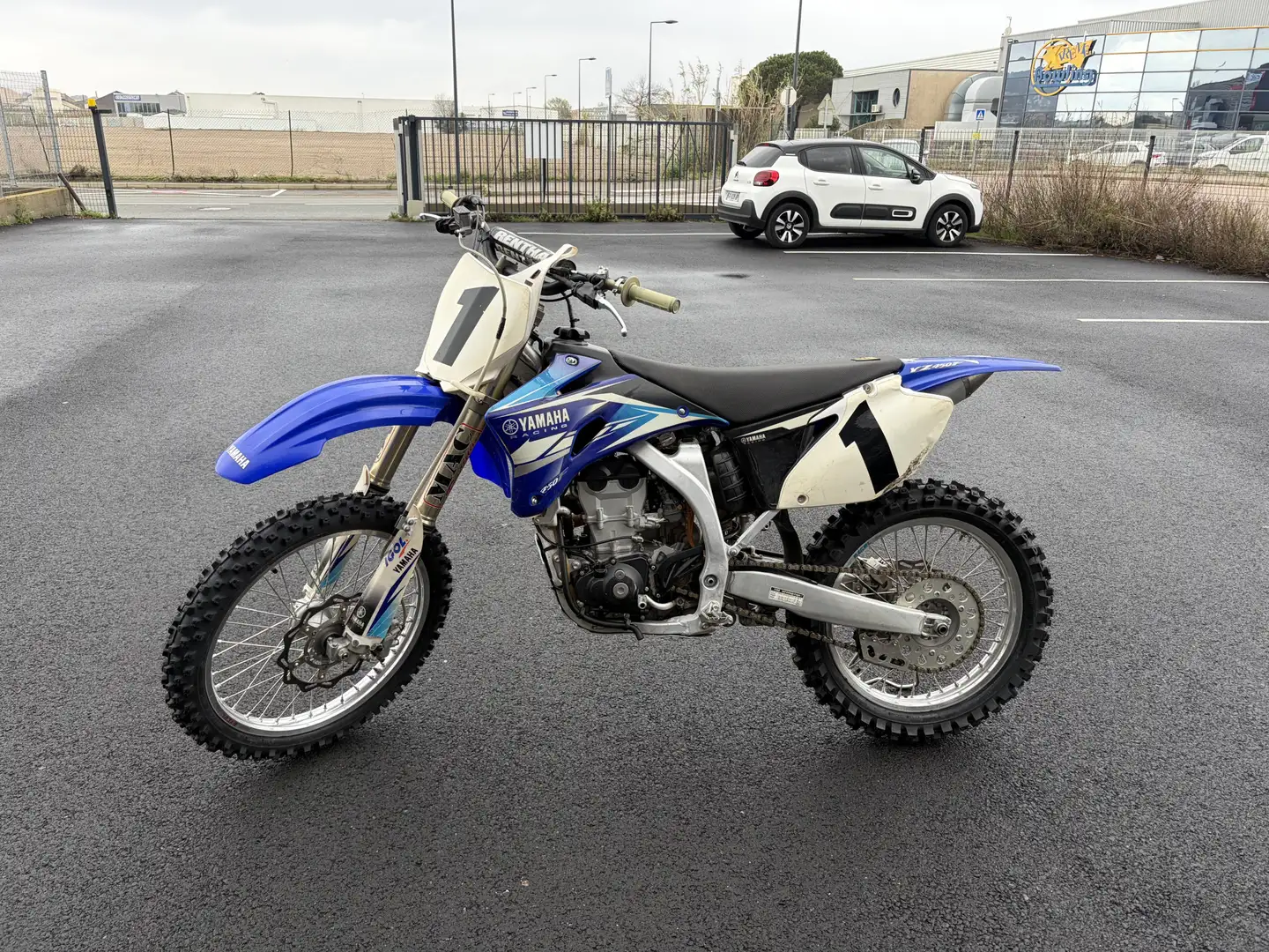 Yamaha YZ 450 - 1