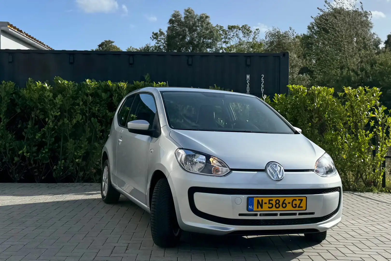 Volkswagen up! 1.0 move up! BlueMotion incl. 1 jaar Autotrust gar Grigio - 2