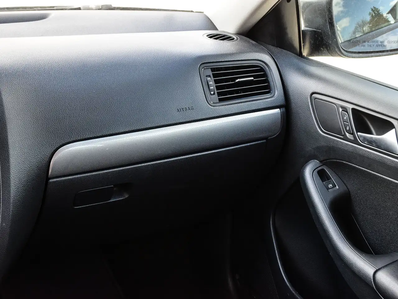 Volkswagen Jetta снимка Volkswagen Jetta