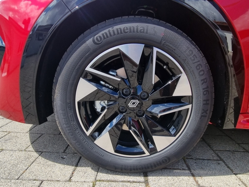Renault Clio Techno TCe 115 EDC — photo 12