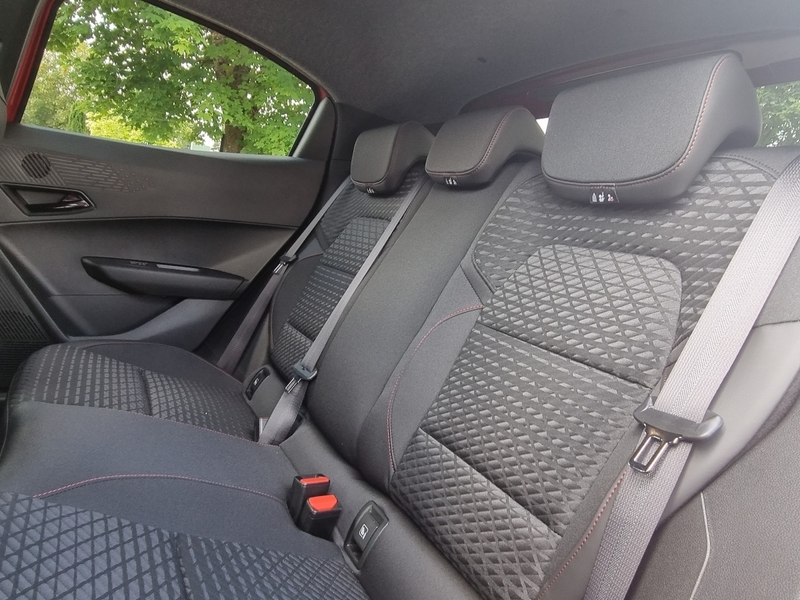 Renault Clio Techno TCe 115 EDC — photo 8