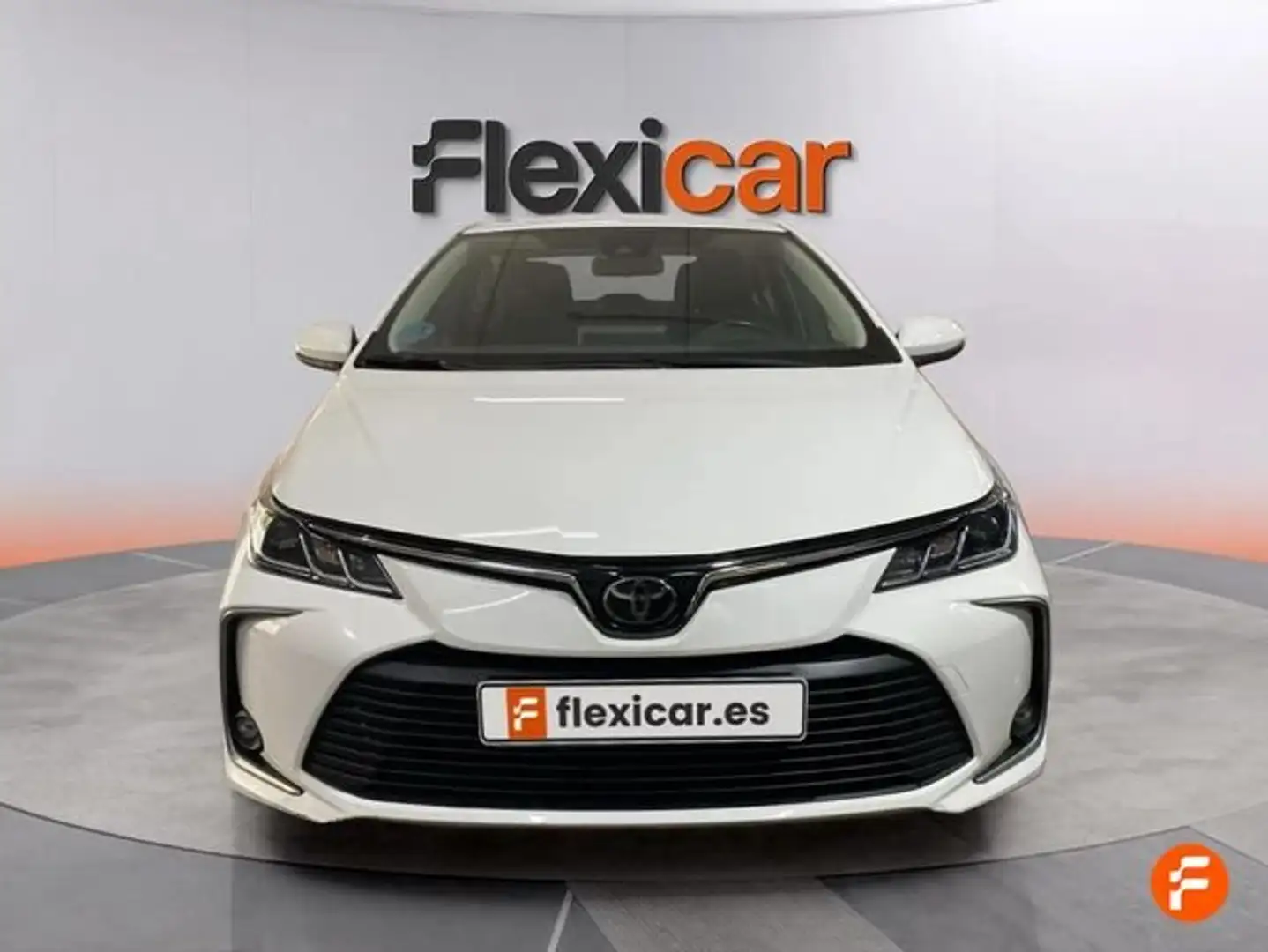 Toyota Corolla 1.8 125H ACTIVE - 5P (2022) Blanco - 2