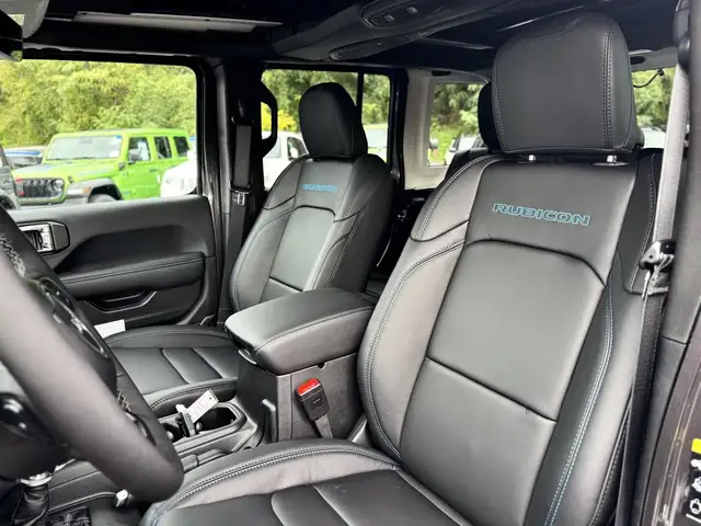 Jeep Wrangler view 15