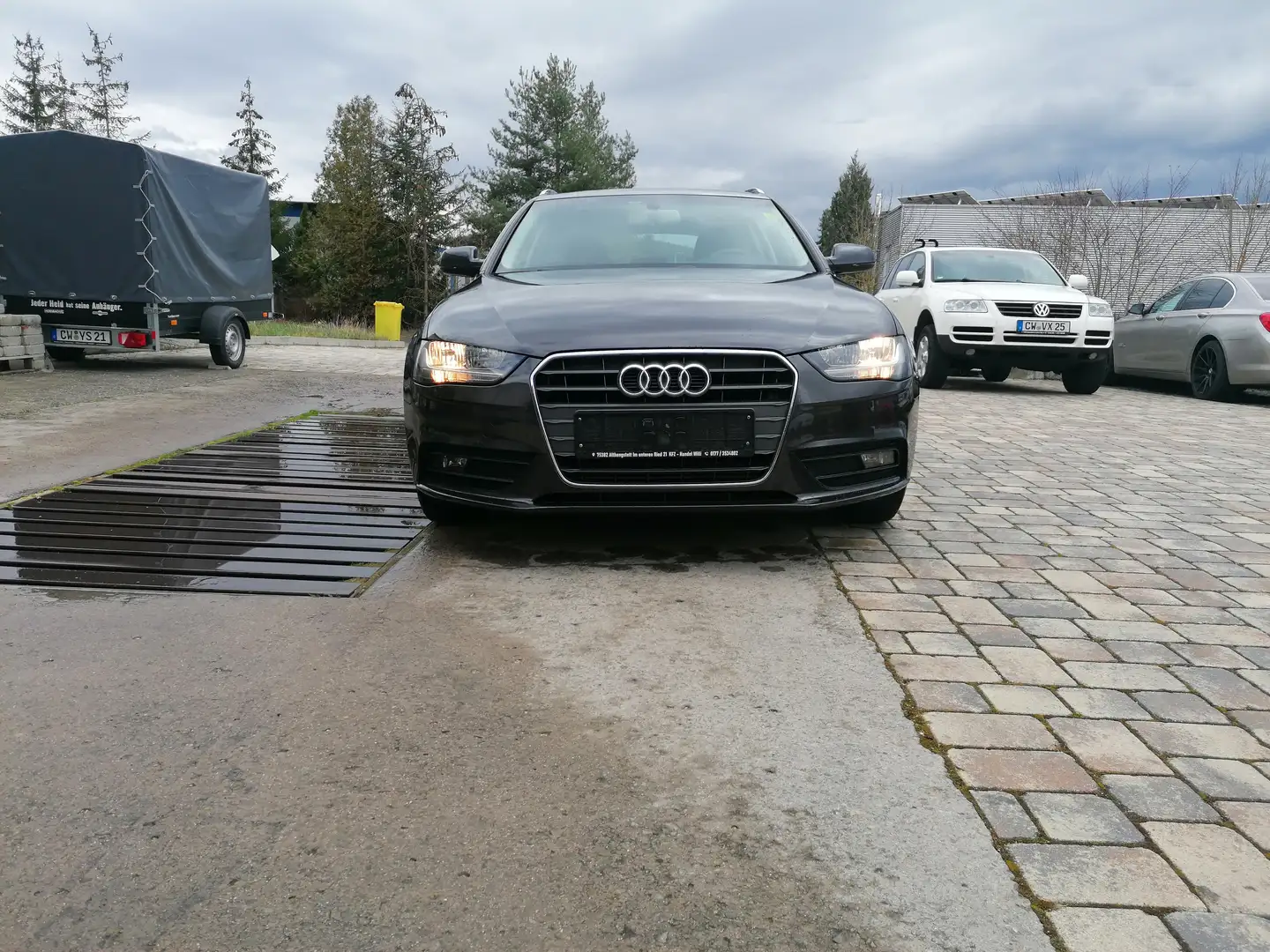 Audi A4 Ambiente / AHK / TÜV 03-2026 / 1 Hand Gris - 1