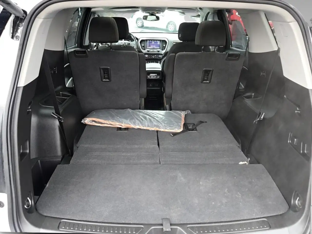 GMC Acadia снимка GMC Acadia