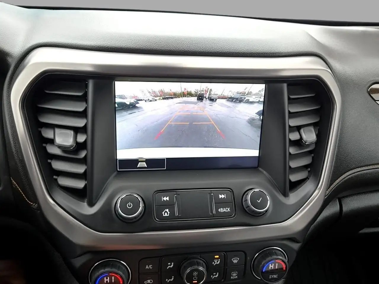 GMC Acadia снимка GMC Acadia
