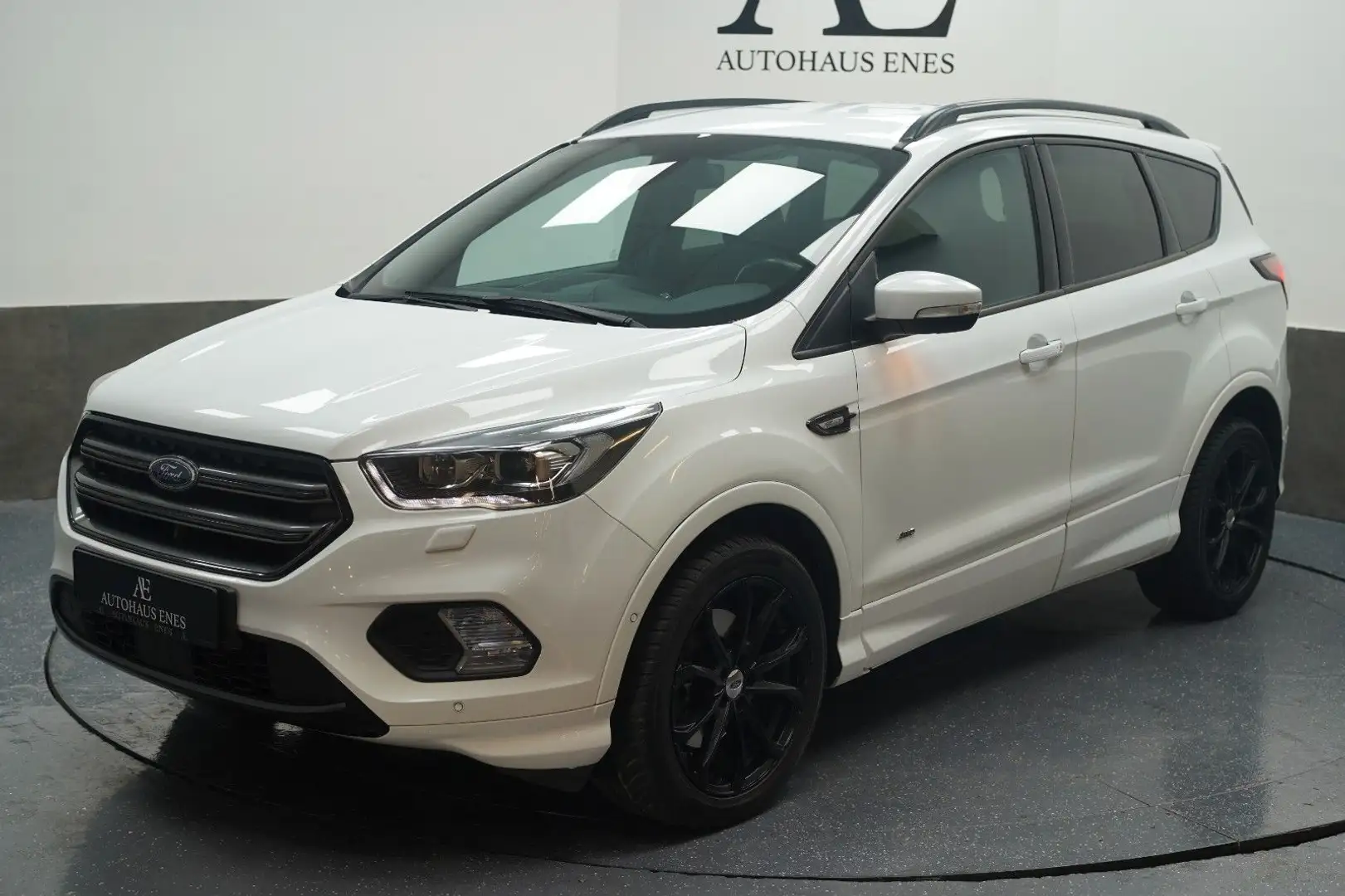 Ford Kuga AWD ST-Line *TEMPO*NAVI*CAM*APPLE.PLAY*LED* Wit - 1
