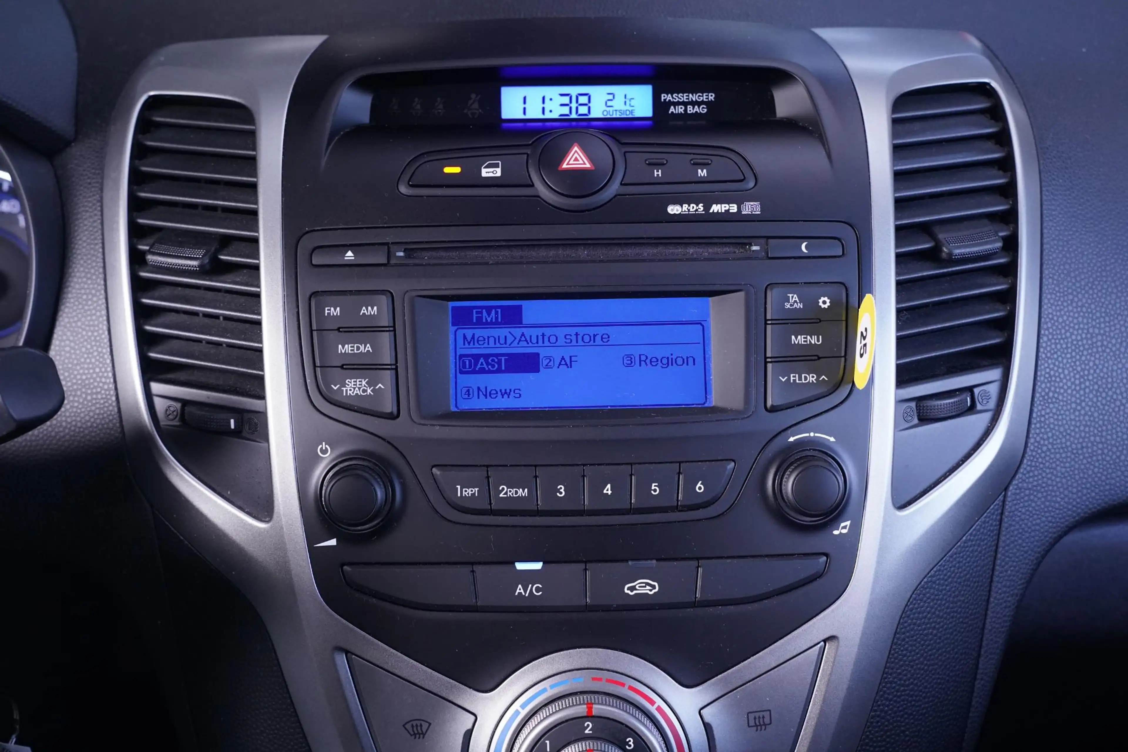 Hyundai iX20 1.4i i-Drive Airco Trekhaak — photo 28