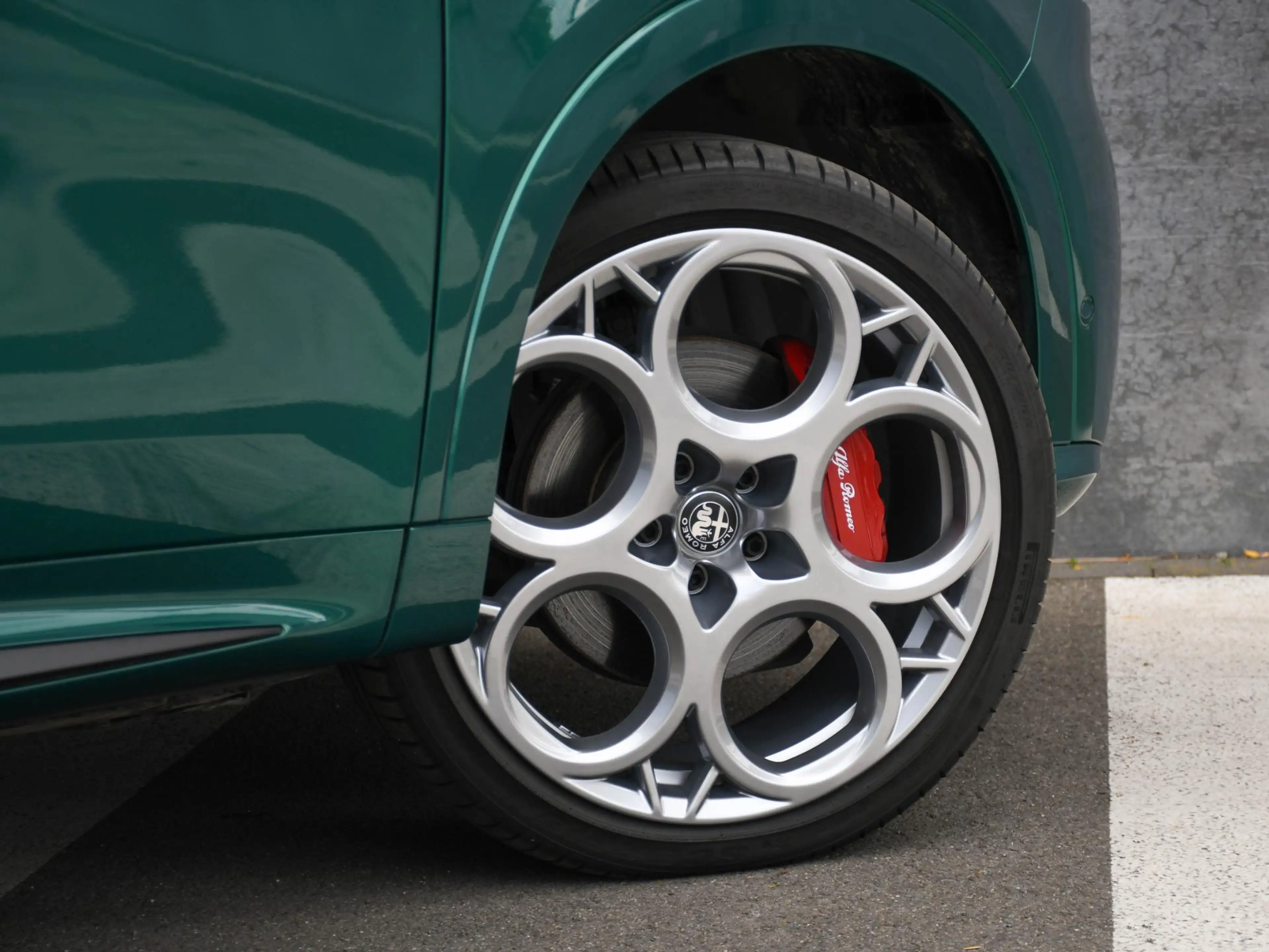 Alfa Romeo Tonale Tributo Italiano 1.3T PHEV 280pk Automaat PANO-DAK — photo 7