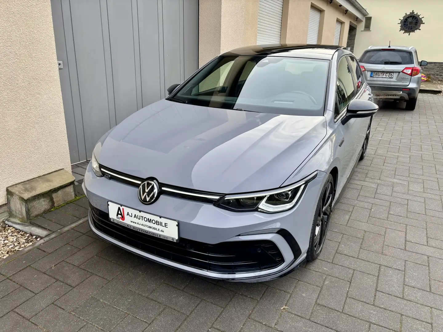Volkswagen Golf 8 VIII R-Line 1.5 eTSI Panorama/HUD/HarmanK  R-Lin Gris - 2