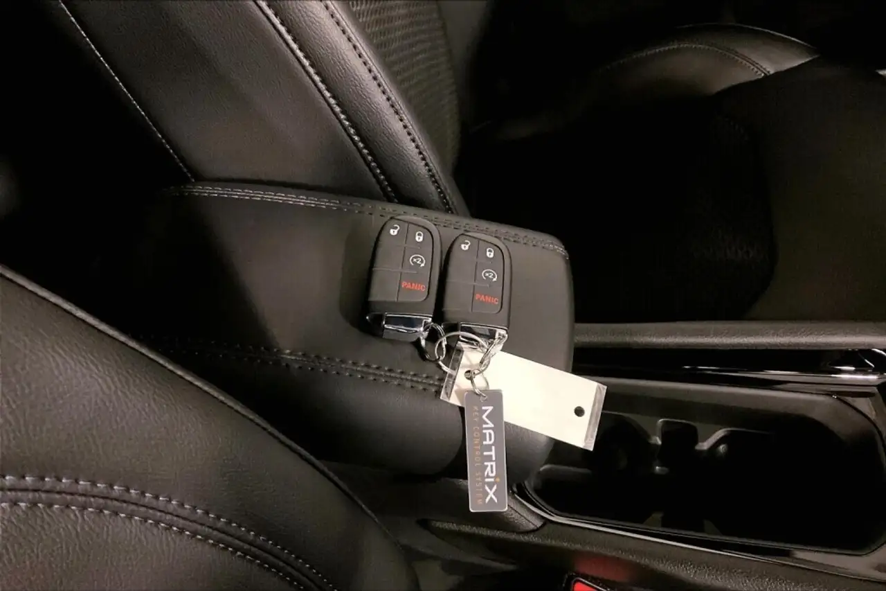 Jeep Compass photo Jeep Compass