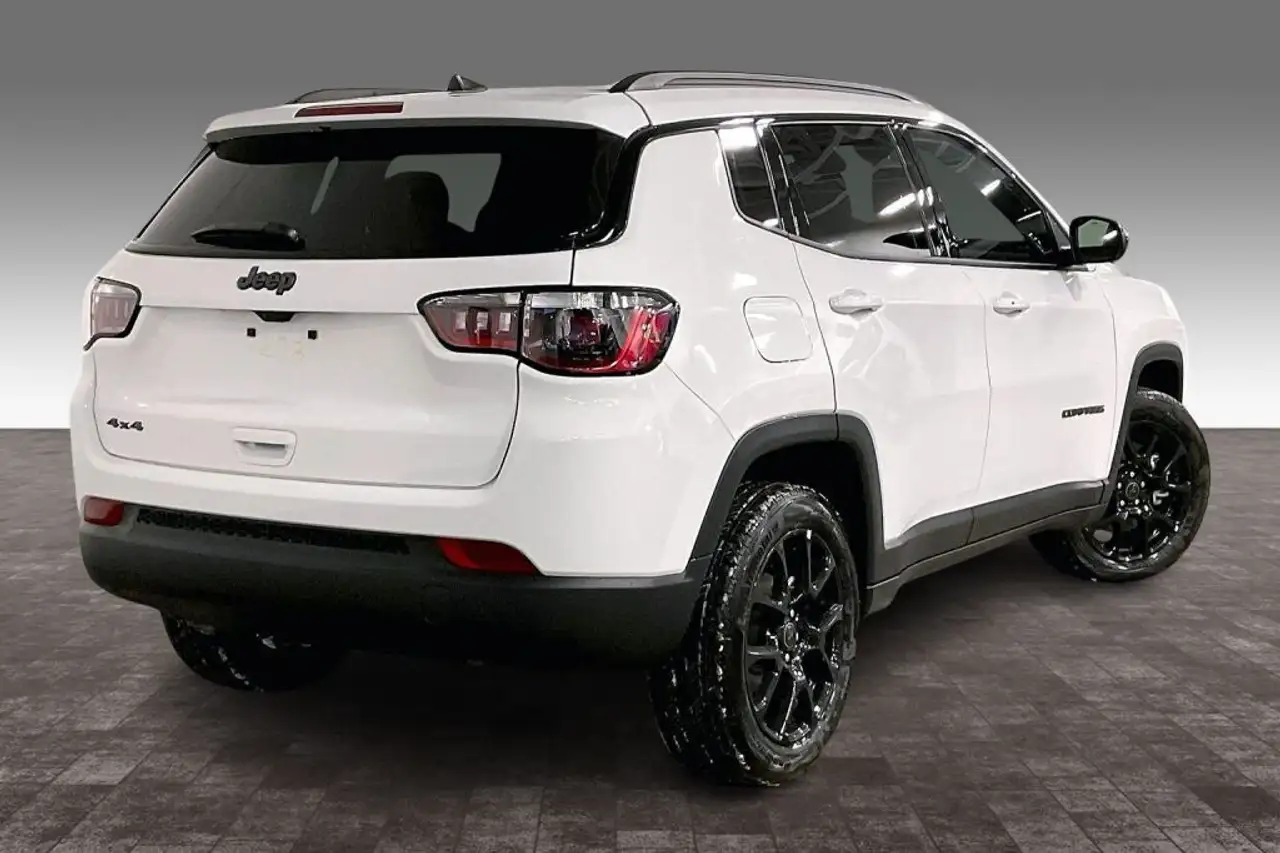 Jeep Compass photo Jeep Compass