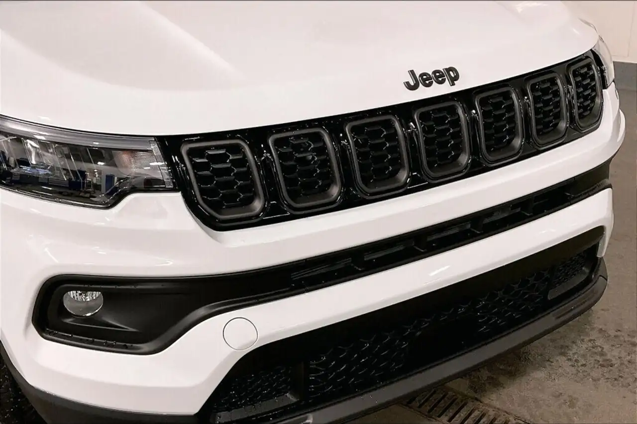 Jeep Compass photo Jeep Compass