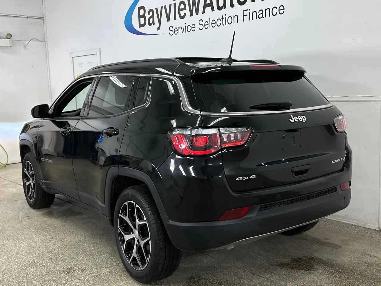 Jeep Compass снимка Jeep Compass