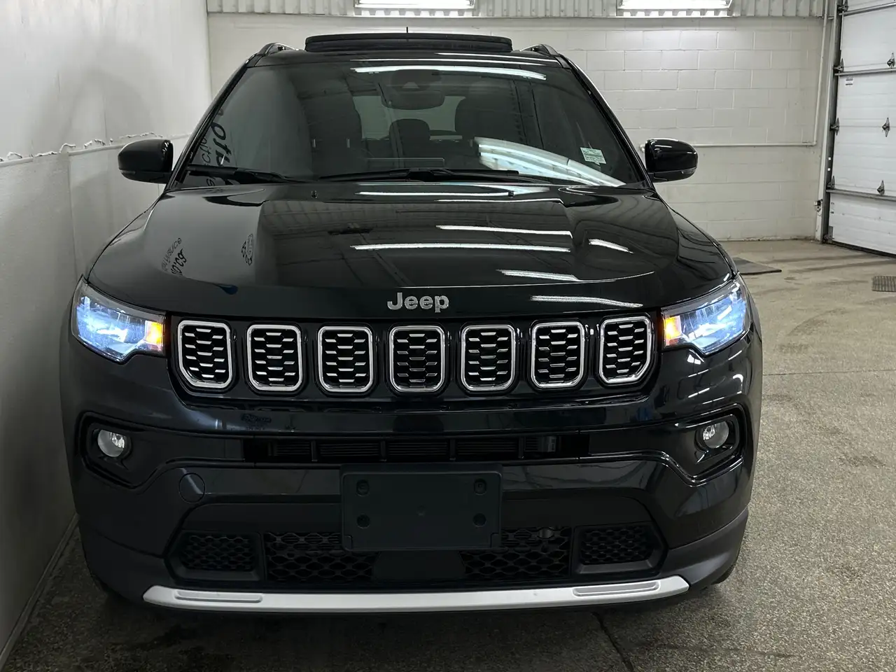 Jeep Compass снимка Jeep Compass