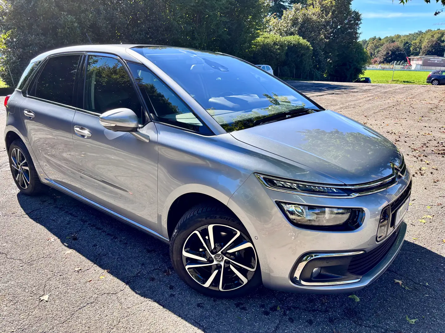 Citroen C4 Picasso C4 Picasso II 2017 1.6 bluehdi Shine s Grigio - 1