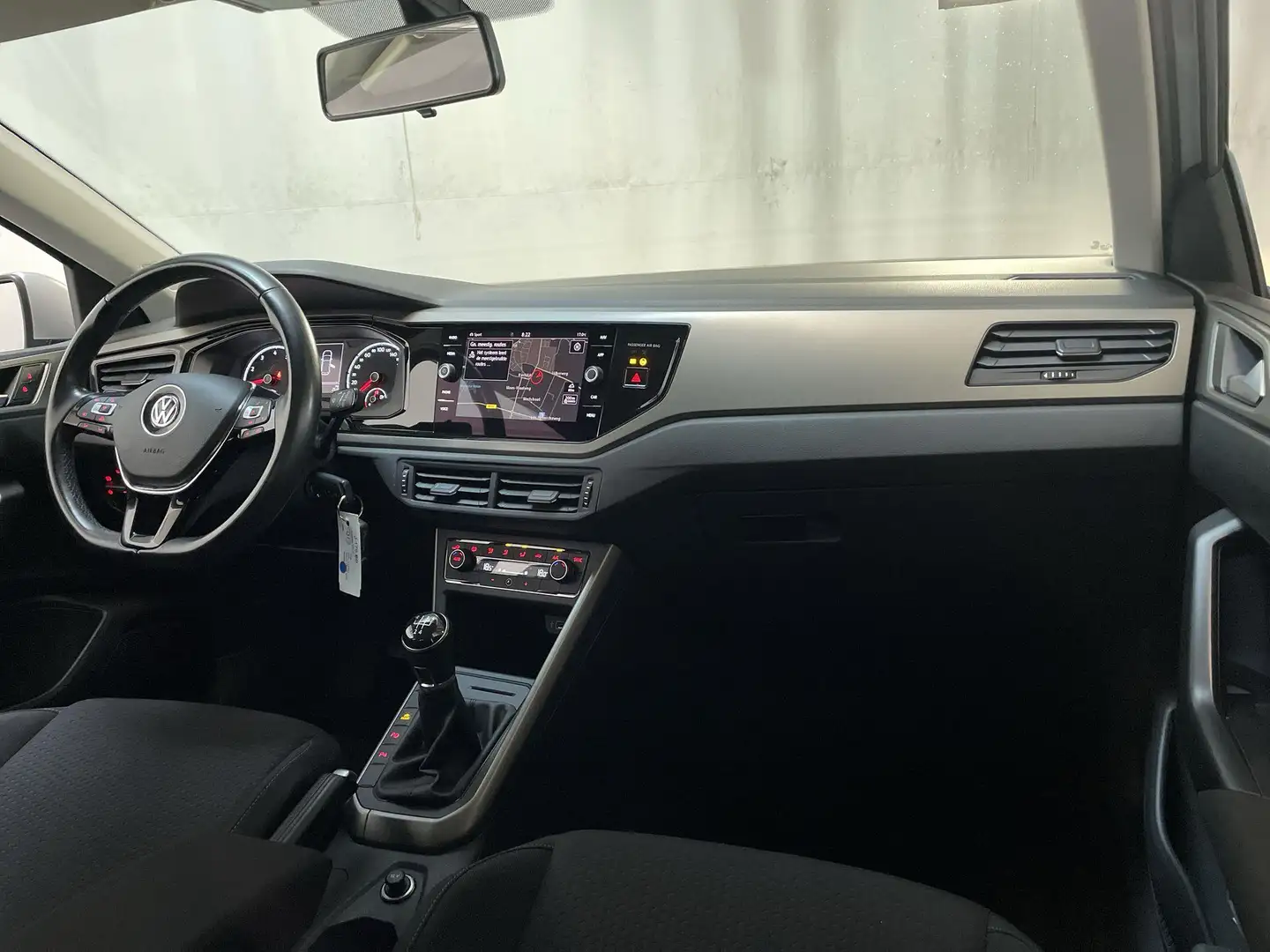 Volkswagen Polo 1.0 TSI Comfortline Business Climate Control DAB+ Grau - 2