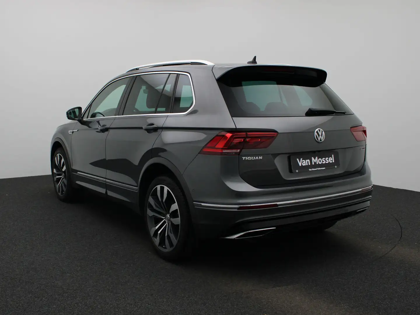 Volkswagen Tiguan 2.0 TSI 4Motion Highline Business R | 230 PK | Tre Grijs - 2