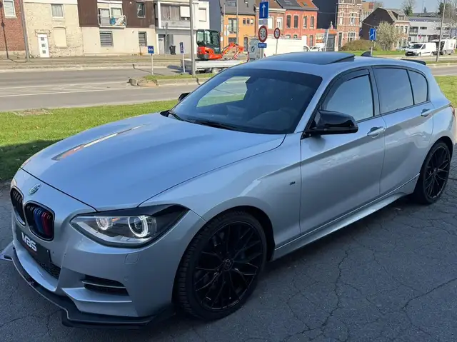 BMW 135 M135i *AUTO *X-DRIVE *PANO *XENON *CARPLAY