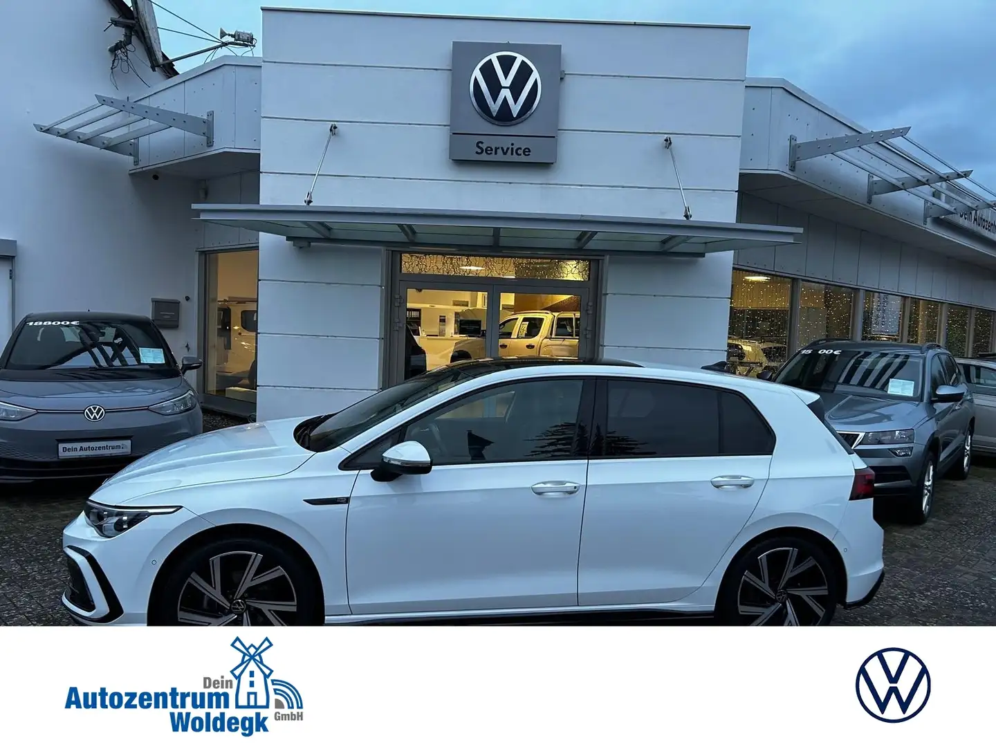 Volkswagen Golf 8 CD 1.5 eTSI DSG R-Line Weiß - 1