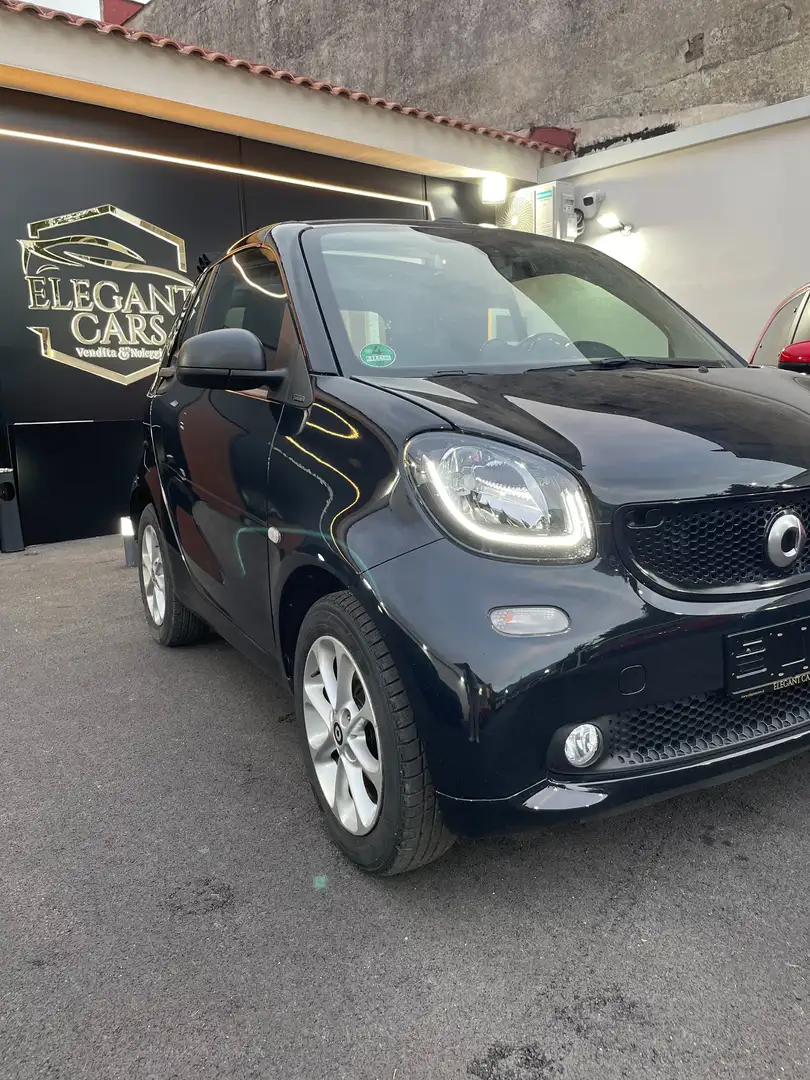 smart forTwo Cabrio 1.0 Passion 71cv twinamic Zwart - 2