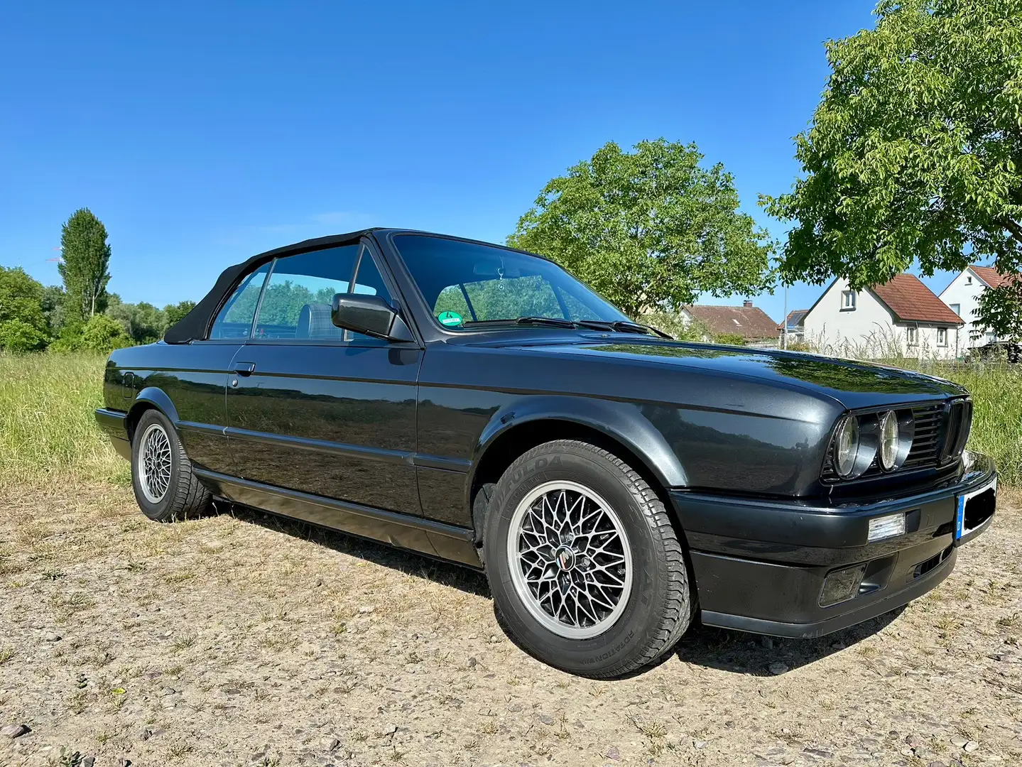 BMW 320 320i - 2