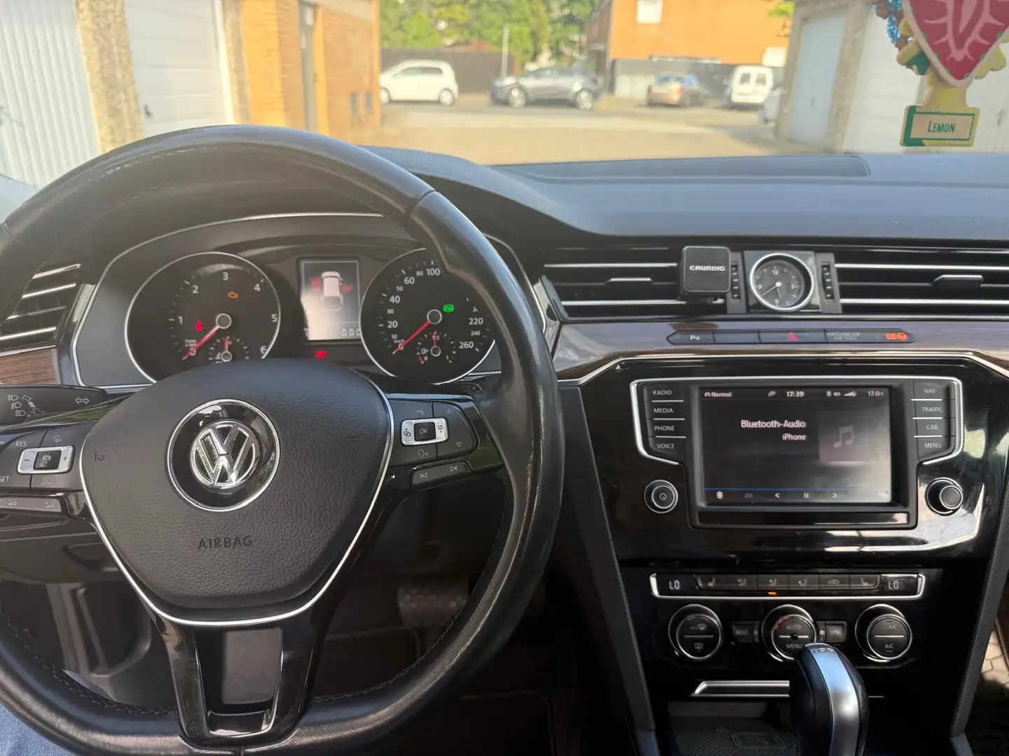 Volkswagen Passat Variant 1.6 TDI (BlueMotion Technology) DSG Comfortline - 1