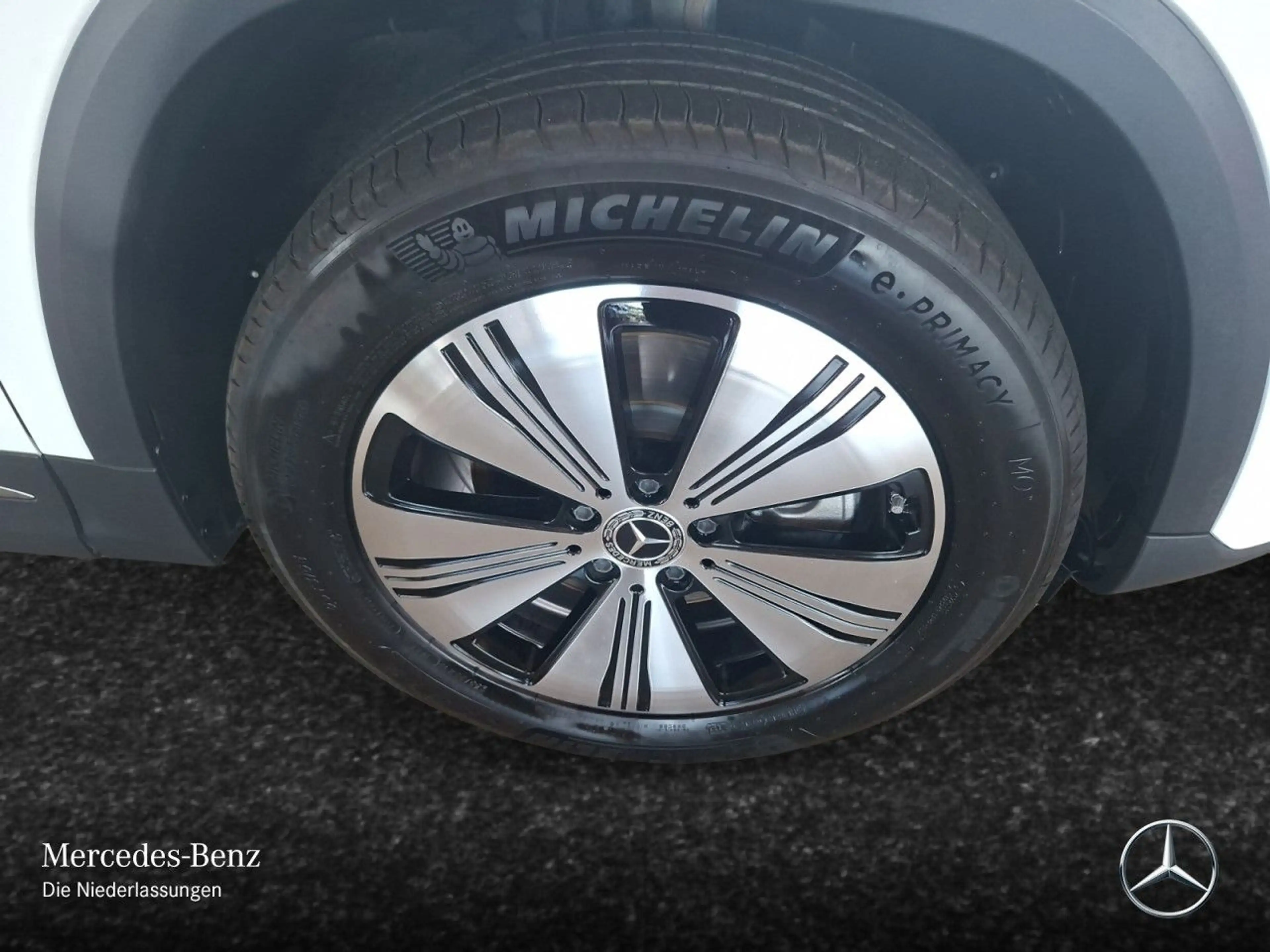 Mercedes-Benz EQA 250 PROG+PLUS-PAKET+AHK+360+KEYLESS+SPUR — photo 6