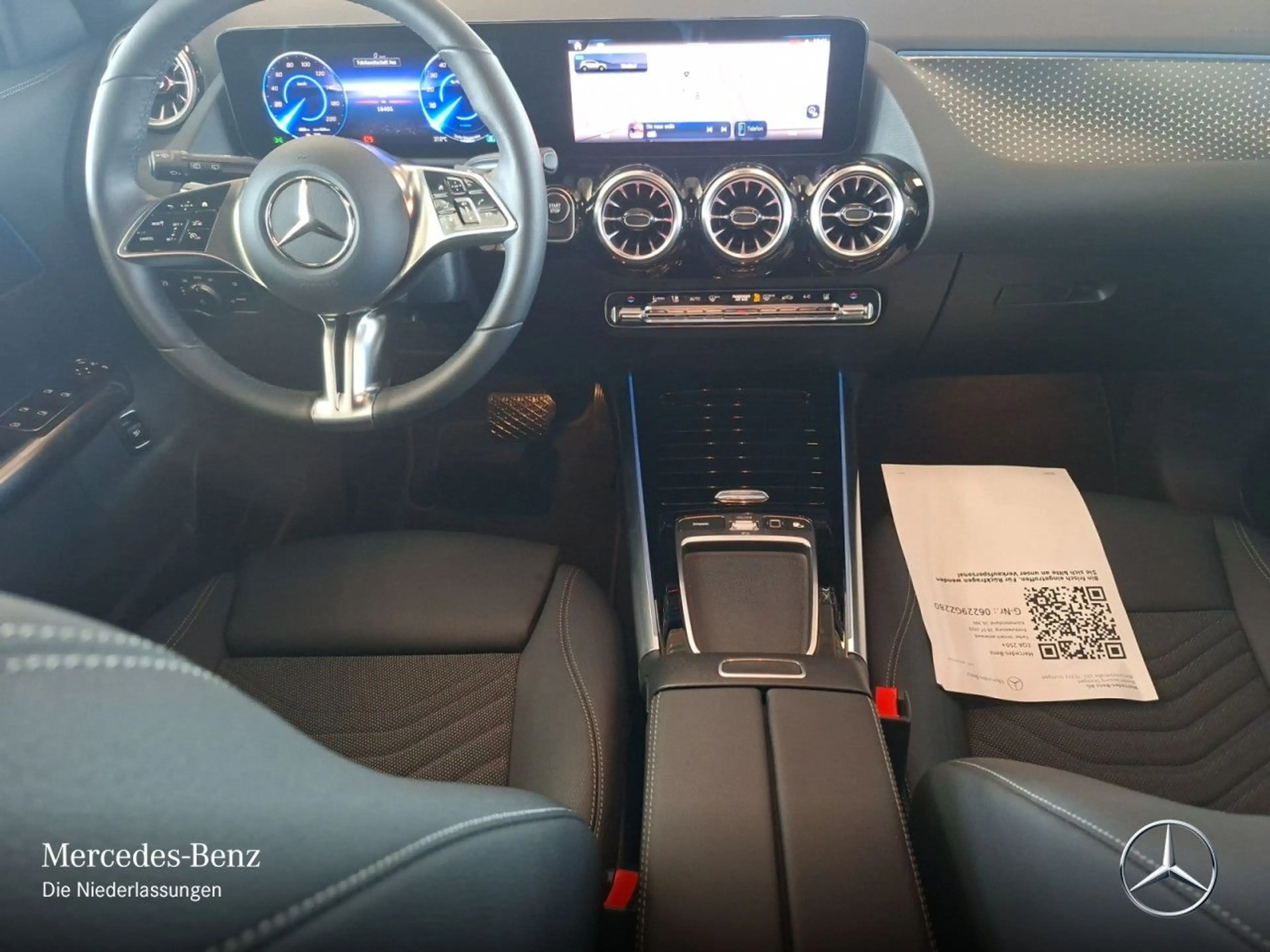 Mercedes-Benz EQA 250 PROG+PLUS-PAKET+AHK+360+KEYLESS+SPUR — photo 13