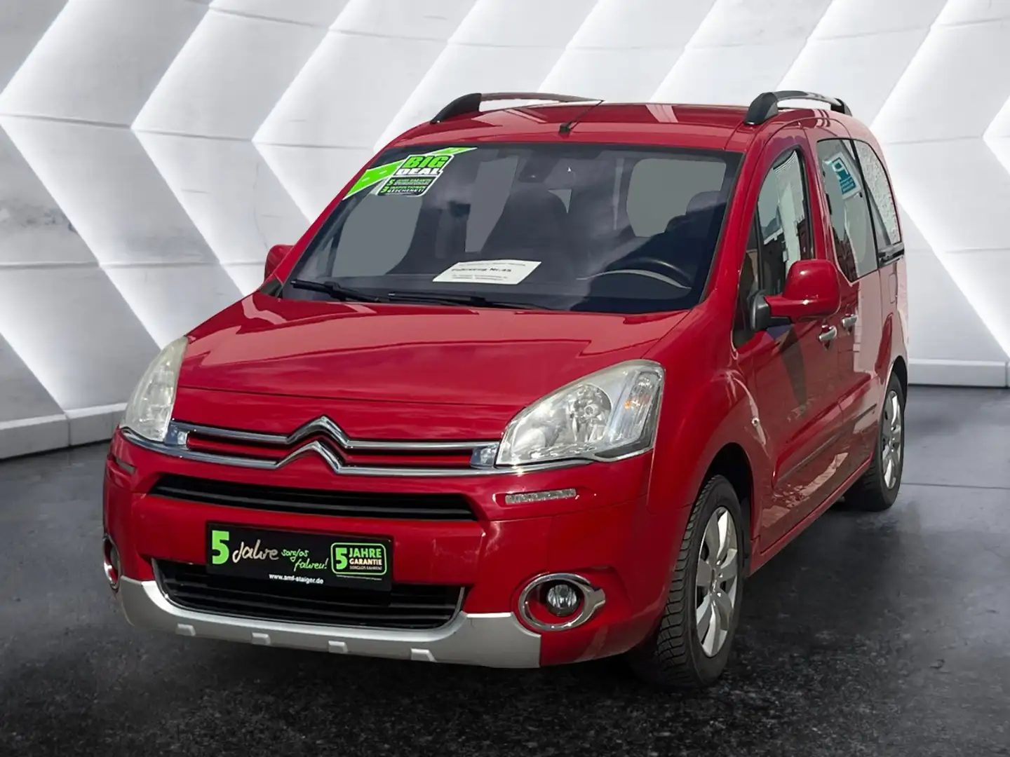 Citroen Berlingo Kombi HDi 115 FAP Selection Matrix AHK Červená - 2