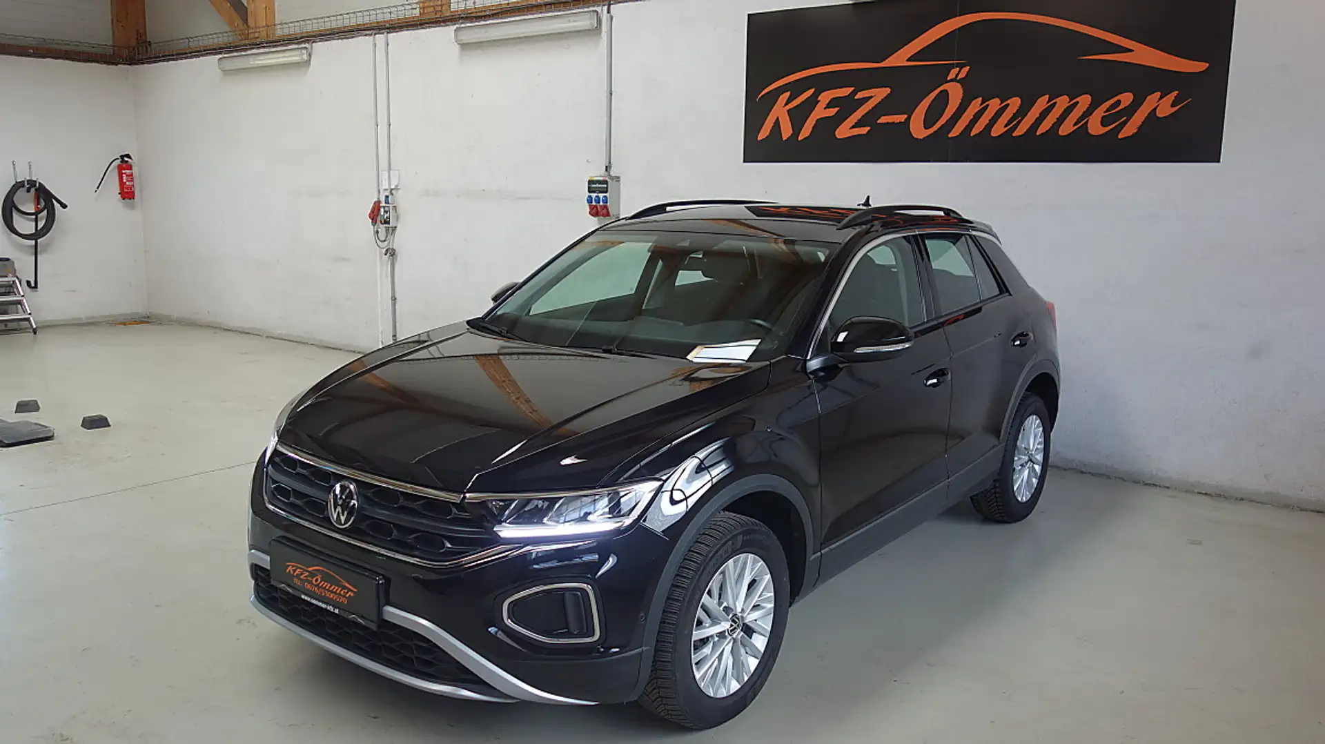 Volkswagen T-Roc 1,5 TSI ACT Life DSG, Kamera,Virtual,Radar,LED,... Schwarz - 1
