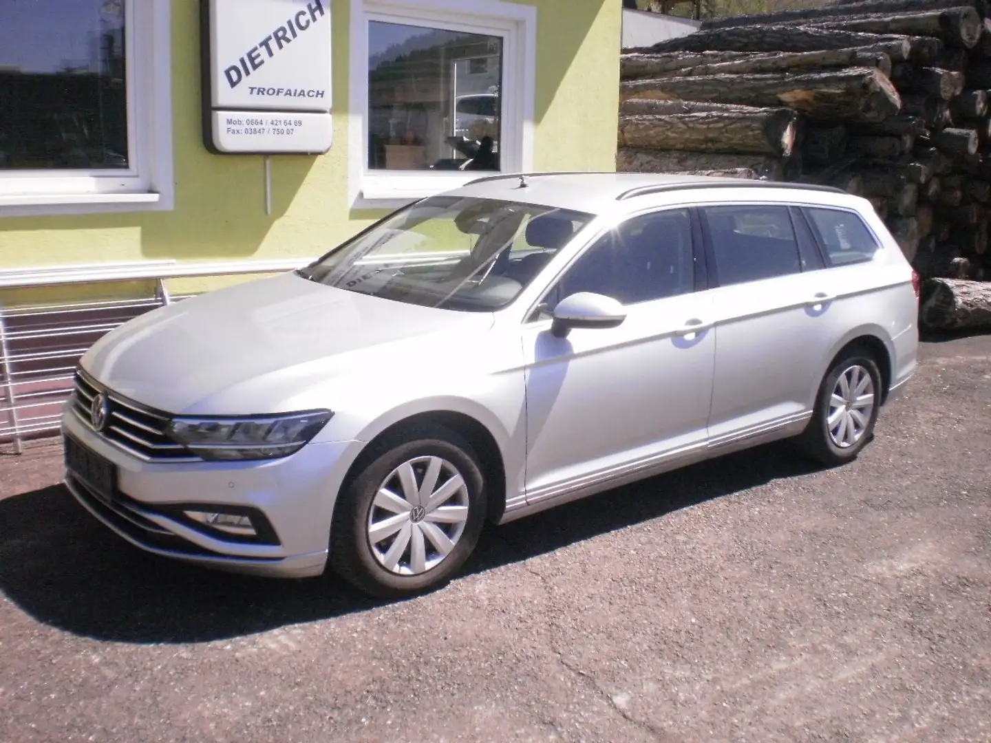 Volkswagen Passat Variant Passat Variant Comfortline 2,0 TDI SCR Comfortline Silber - 2