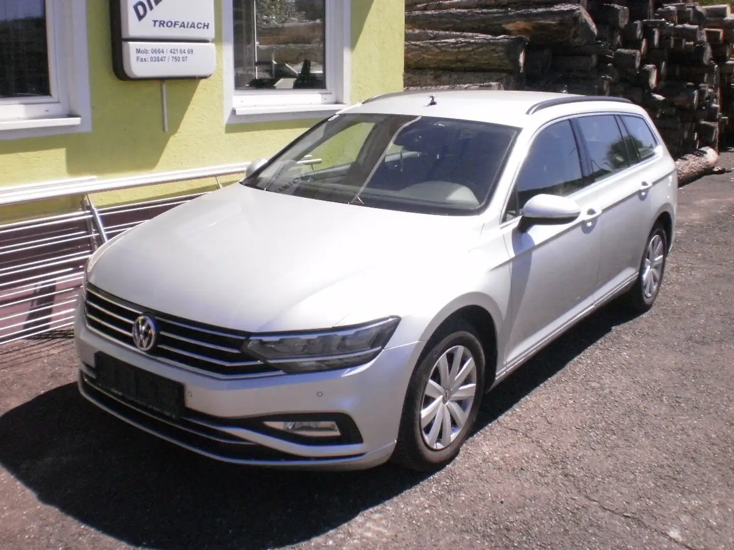 Volkswagen Passat Variant Passat Variant Comfortline 2,0 TDI SCR Comfortline Silber - 1