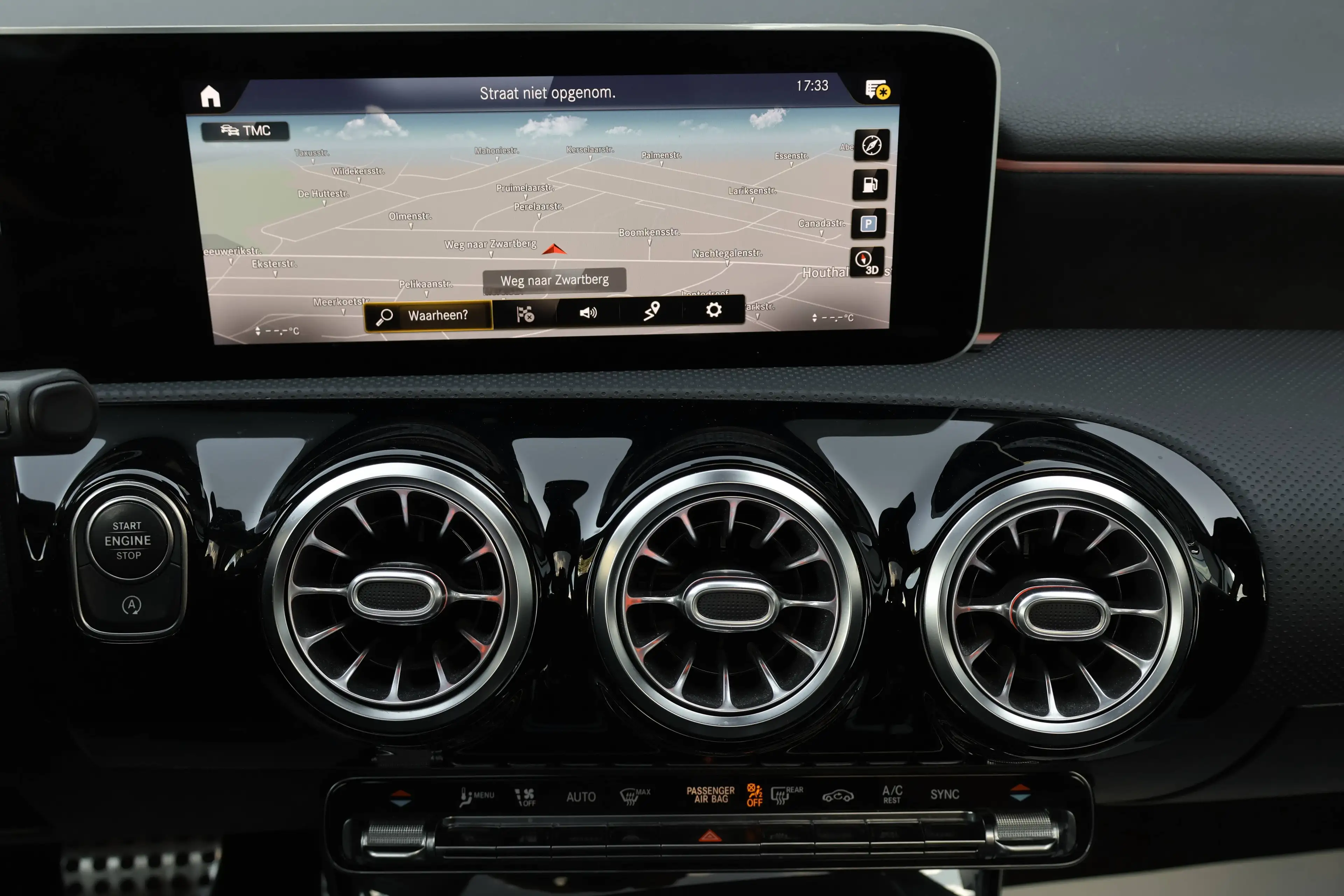 Mercedes-Benz A 180 A 180 d AMG Pakket Memory LED Ambiance PANO Garantie * — photo 15