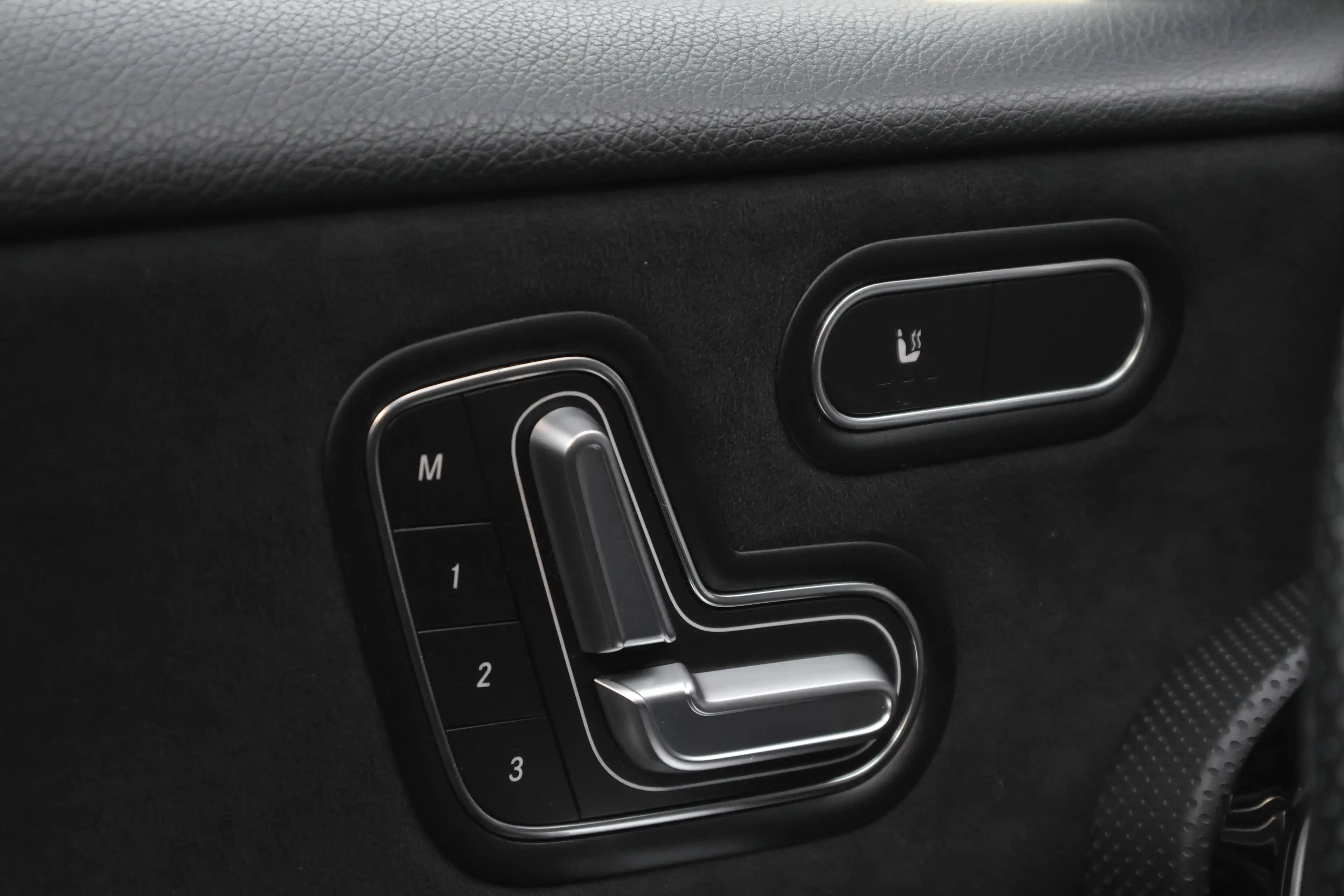 Mercedes-Benz A 180 A 180 d AMG Pakket Memory LED Ambiance PANO Garantie * — photo 14