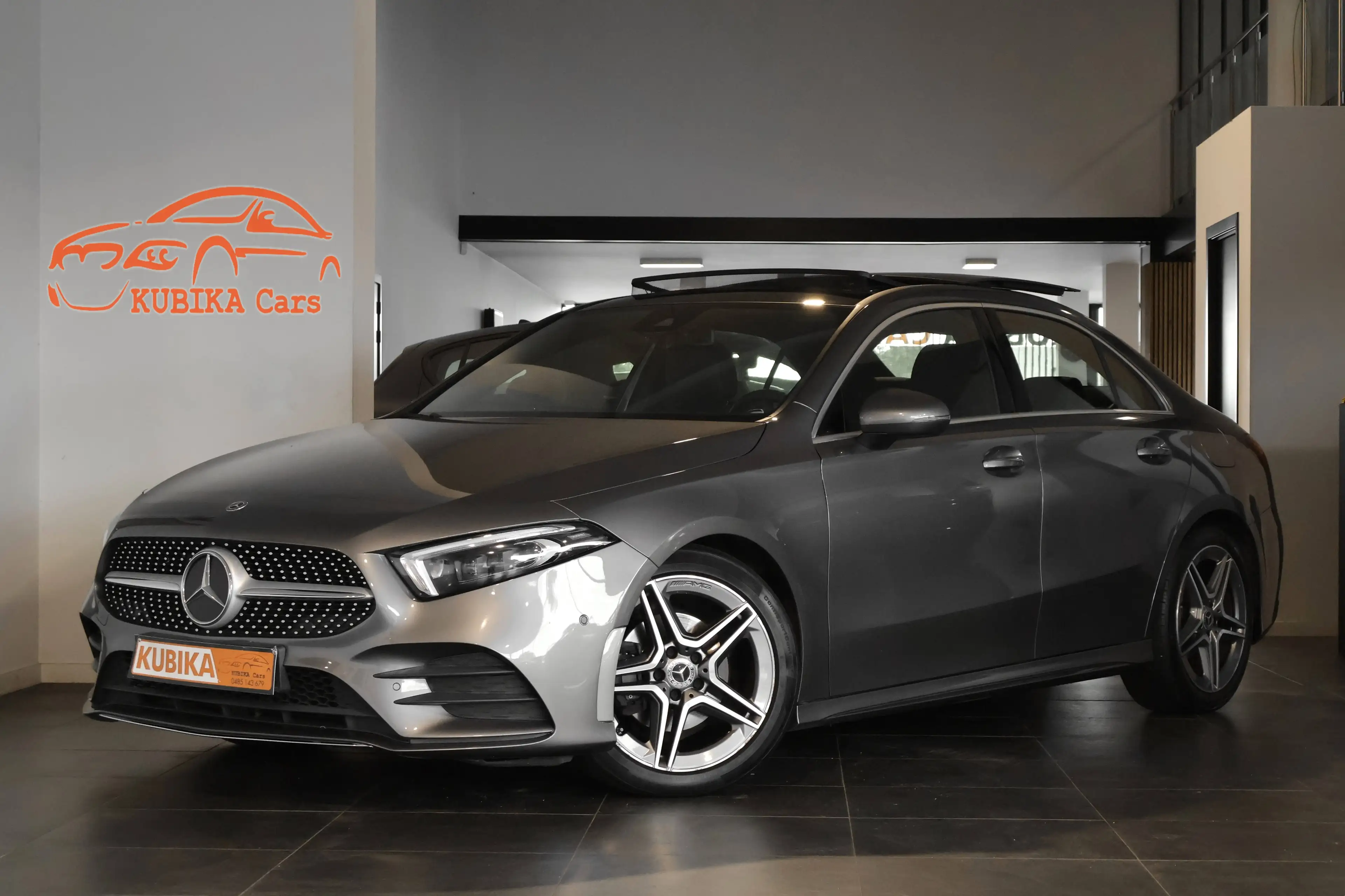 Mercedes-Benz A 180 A 180 d AMG Pakket Memory LED Ambiance PANO Garantie *