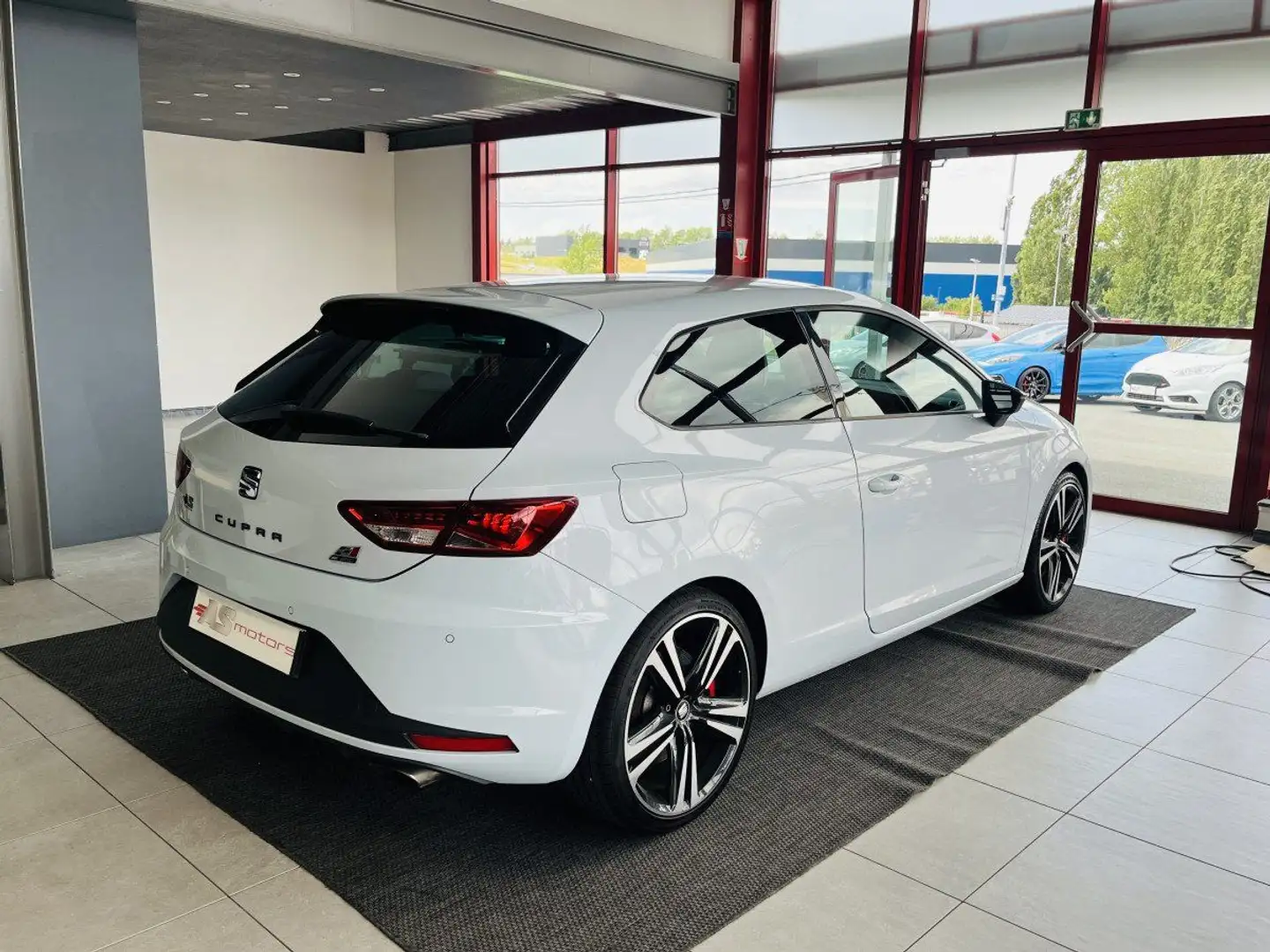 SEAT Leon 2,0 TSI CUPRA 290 DSG6 GPS FULL LED REGULATEUR DCC Gris - 2