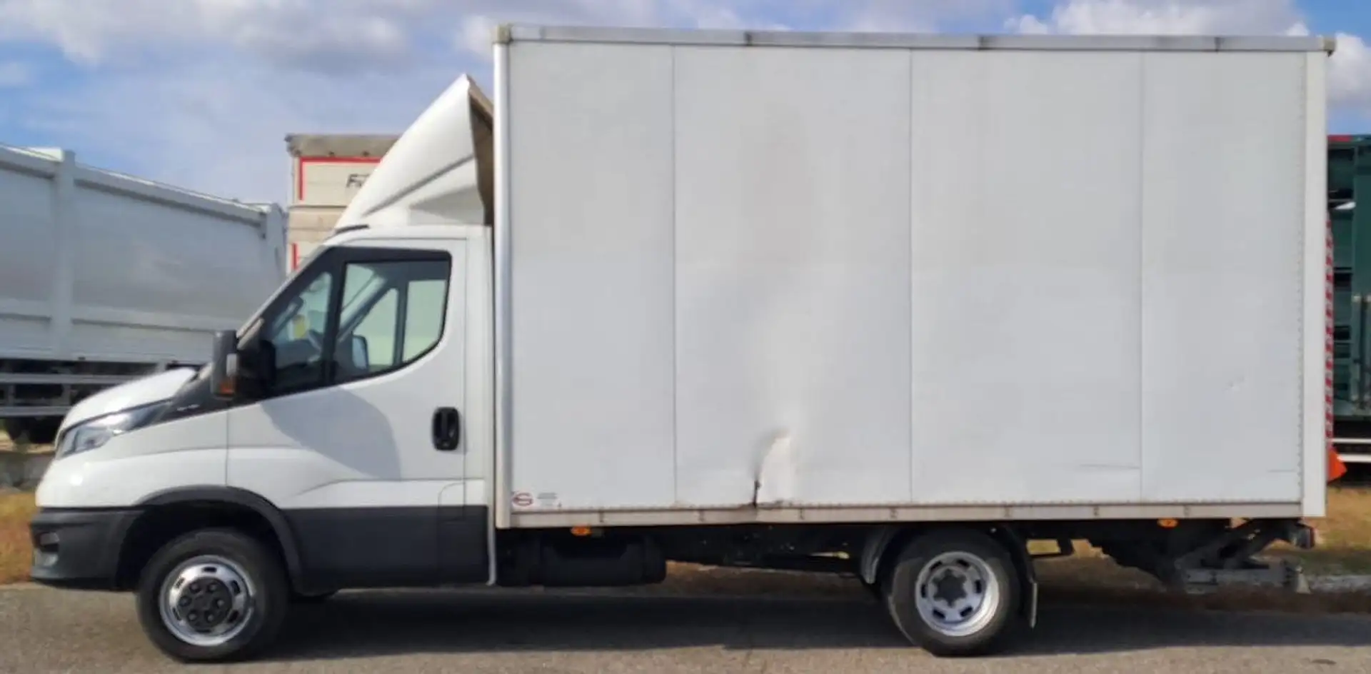 Iveco Daily 35C16H3.0 3750 QUAD-TOR RG ANNO 2023 Weiß - 2